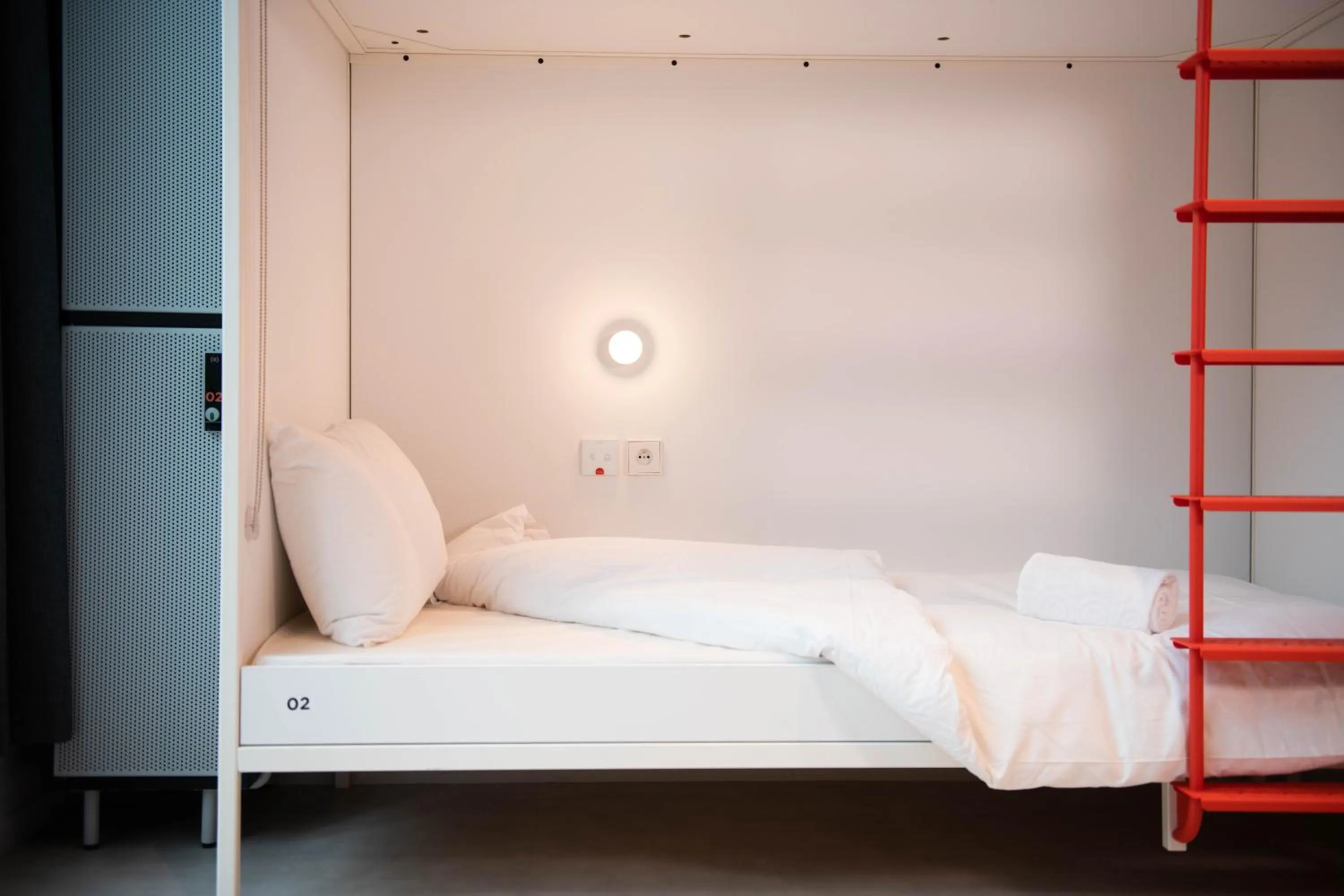 Bed in You Hotel Deauville - Handwritten Collection