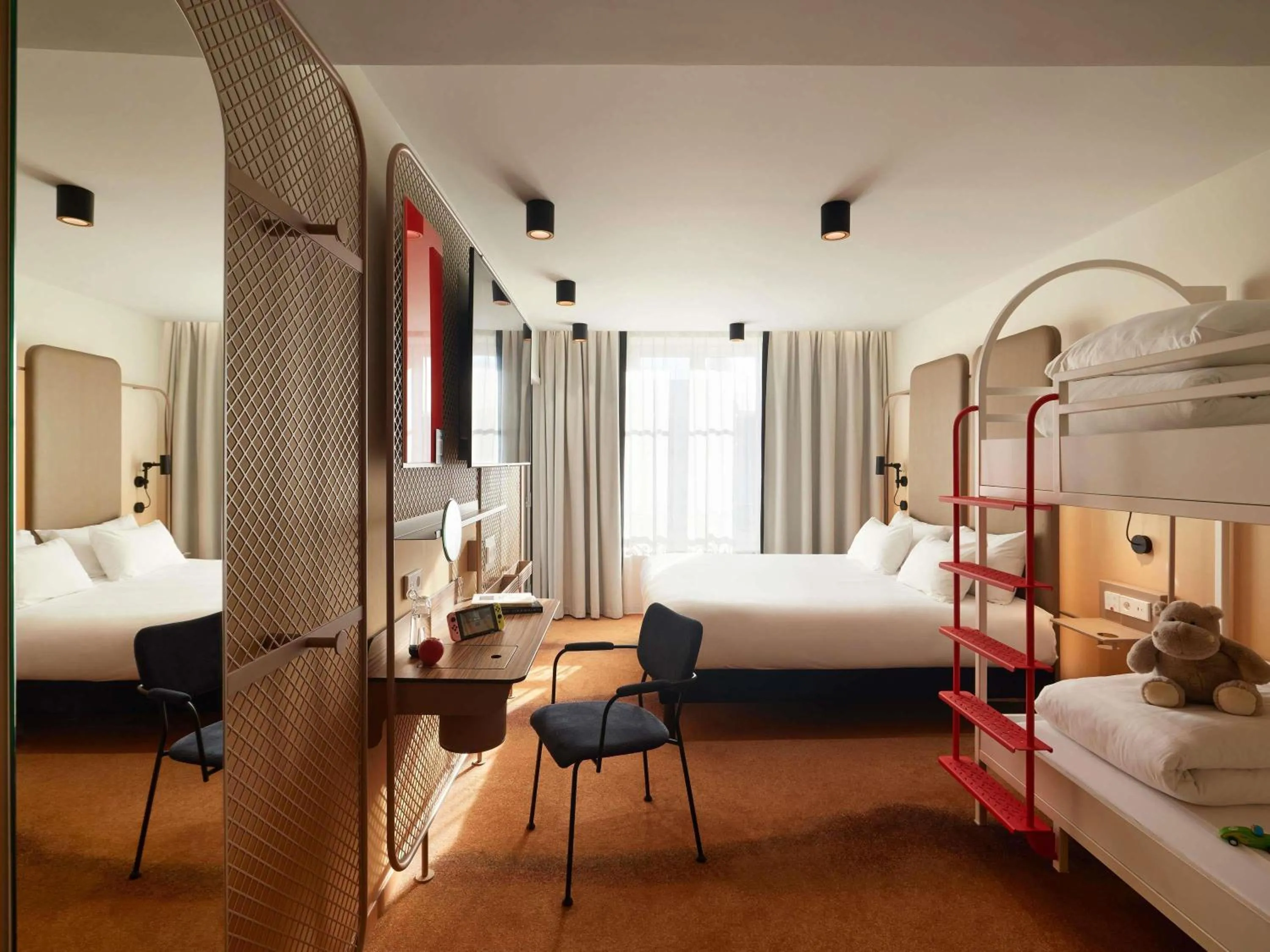 Bedroom, Bed in You Hotel Deauville - Handwritten Collection