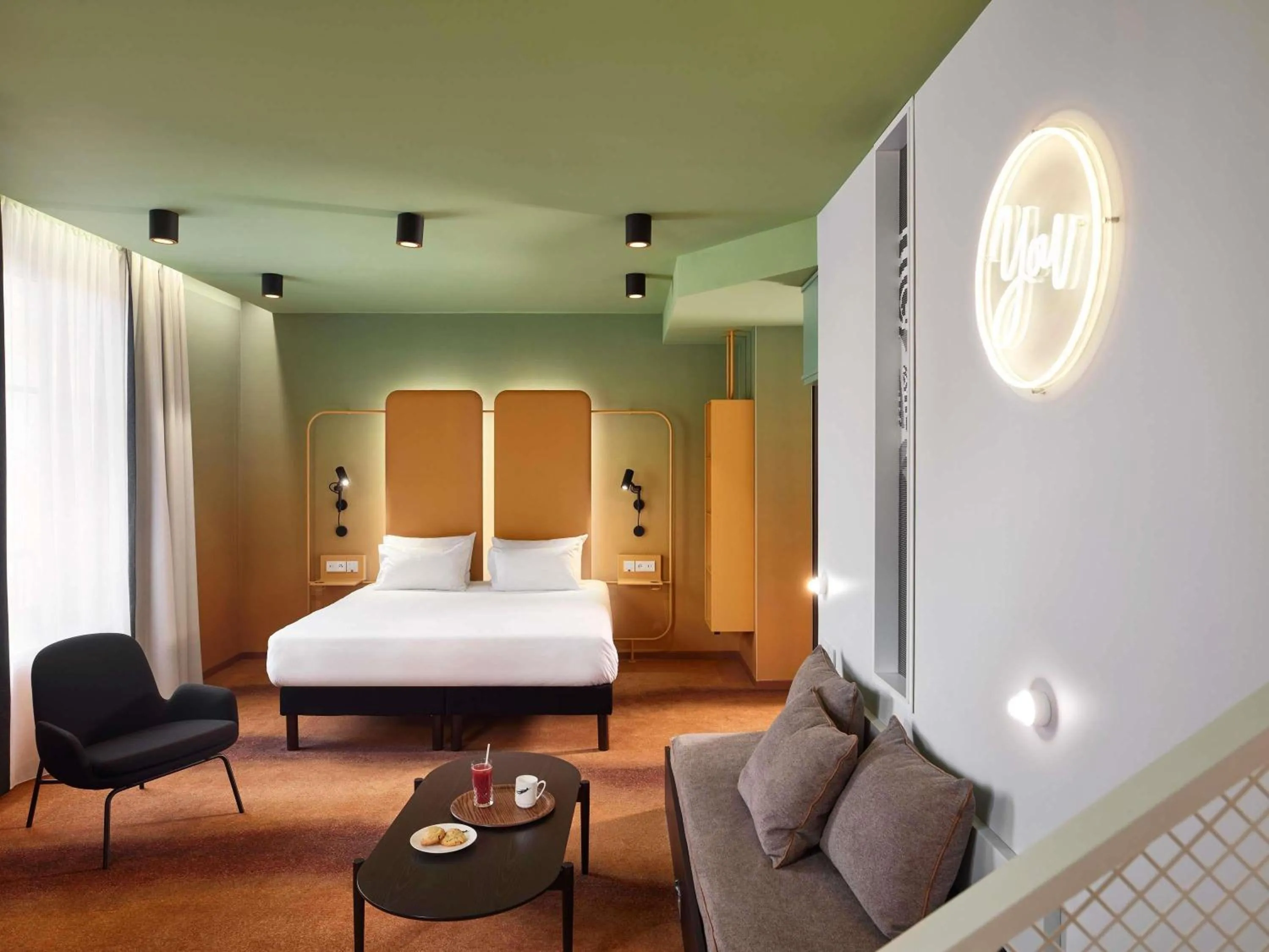 Bedroom, Bed in You Hotel Deauville - Handwritten Collection