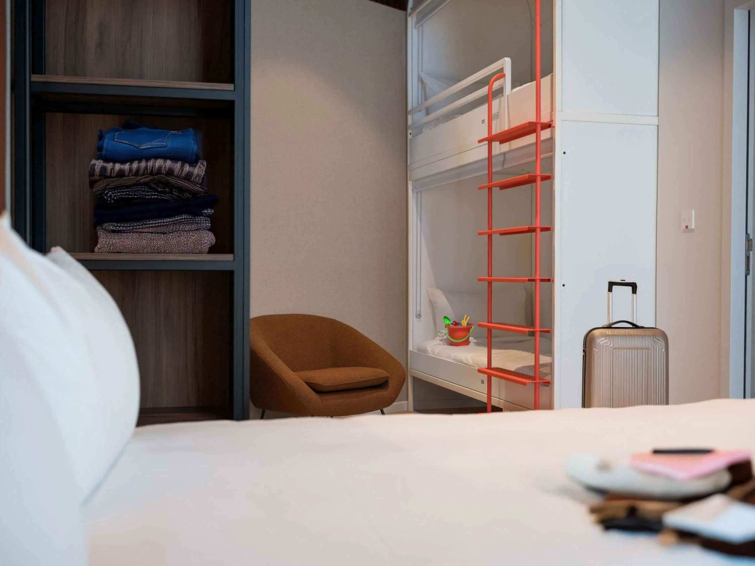 Bedroom, Bed in You Hotel Deauville - Handwritten Collection