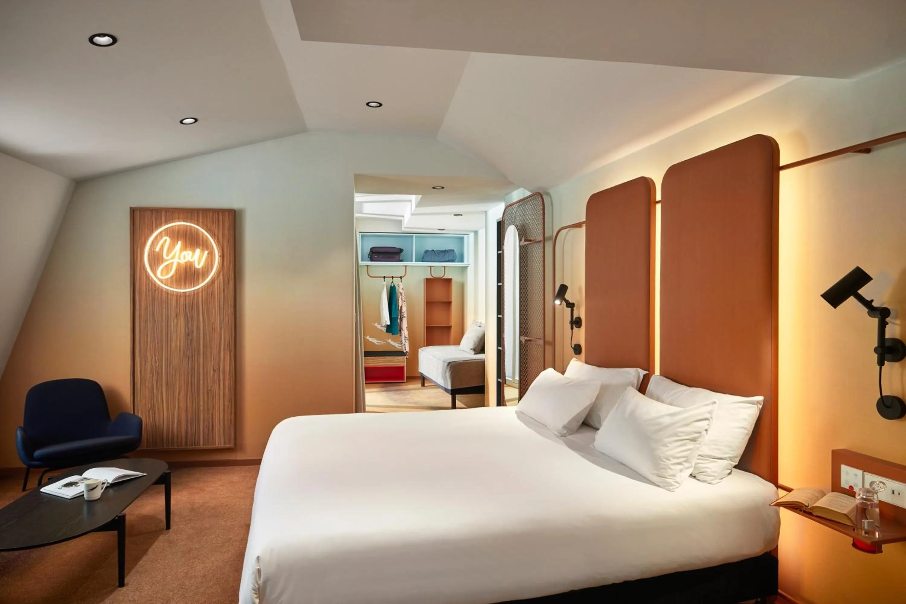 Bed in You Hotel Deauville - Handwritten Collection