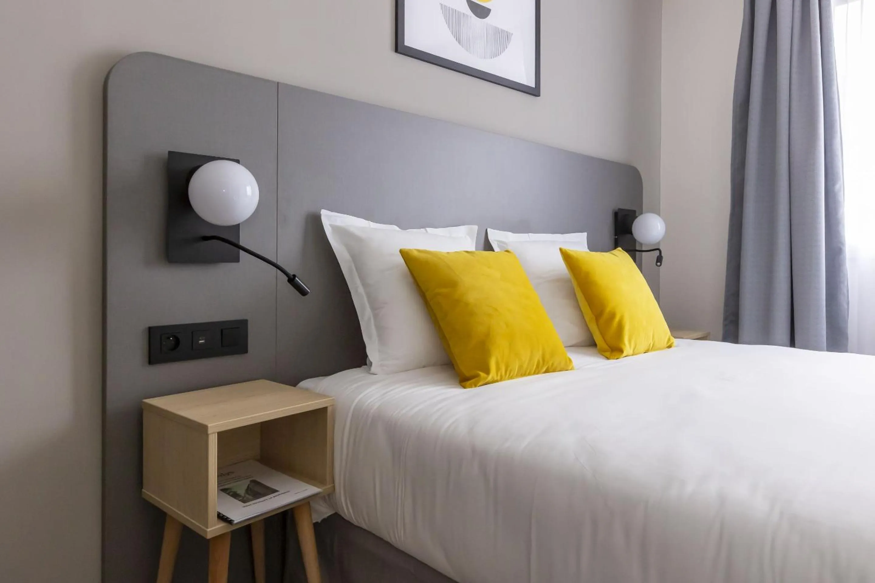 Bedroom, Bed in Appart Hotel Odalys City Strasbourg Green Marsh