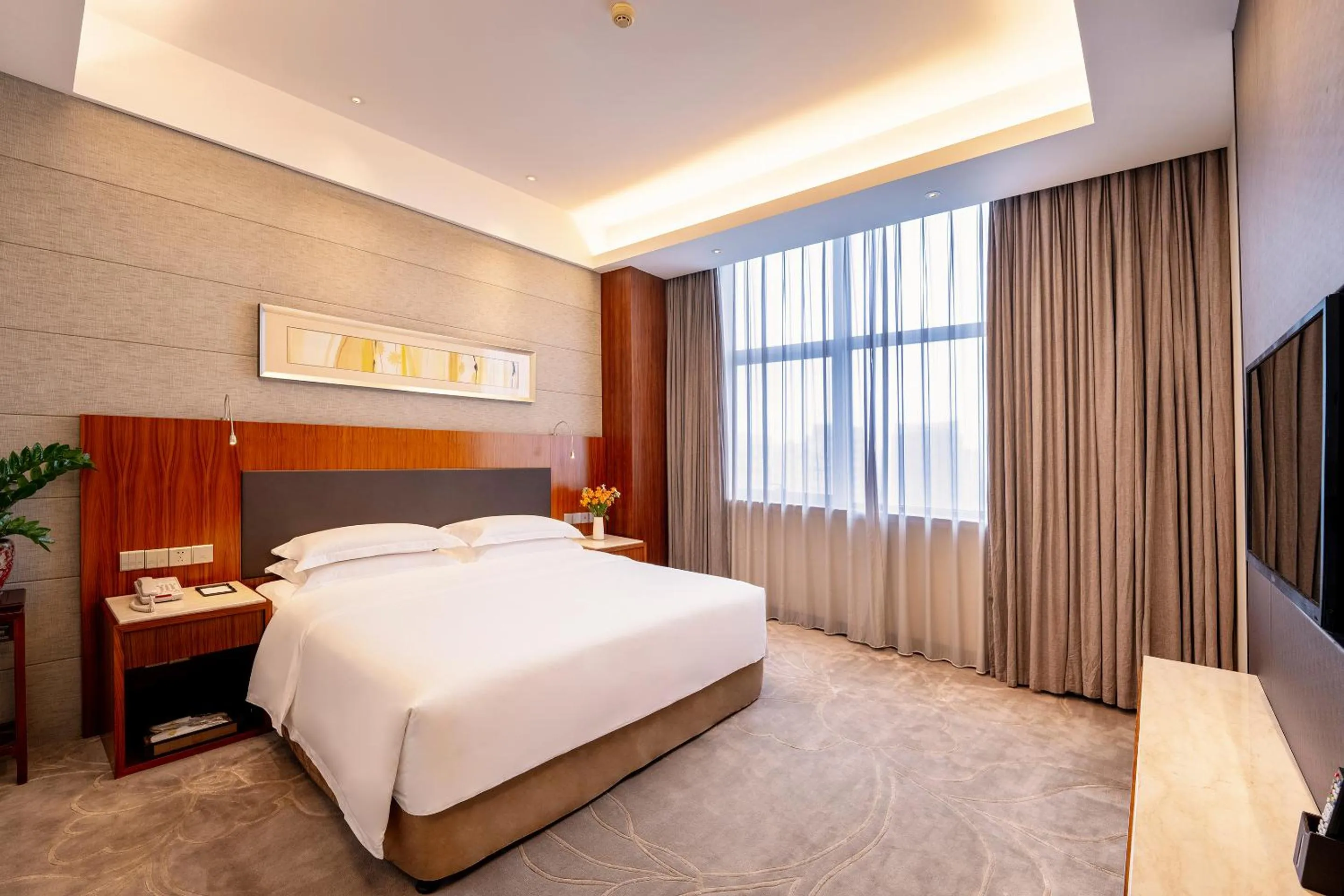 Bed in Jinling Grand Hotel