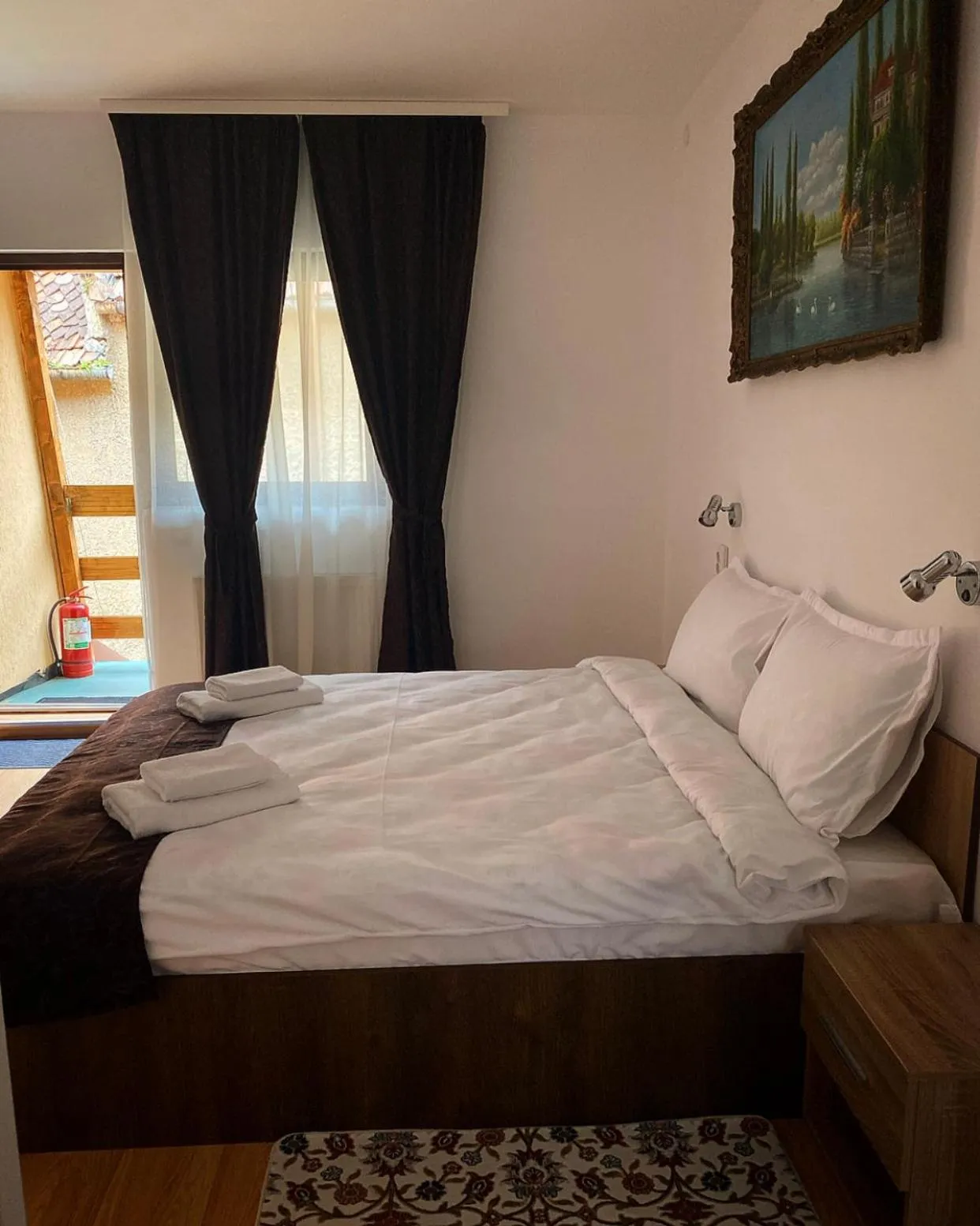 Bed in ULLYSSES GUEST HOUSE