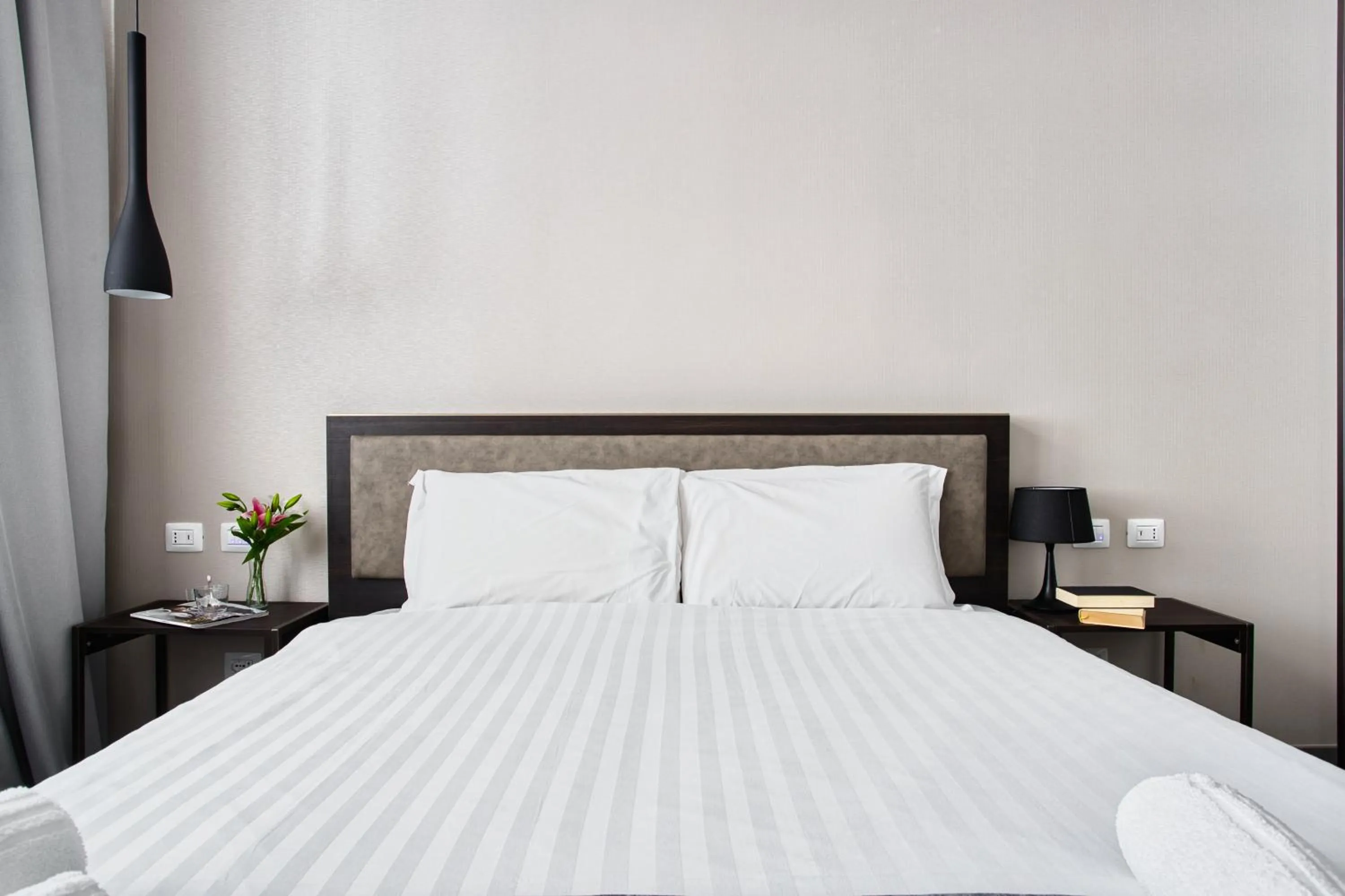 Bed in JOIVY Spadari