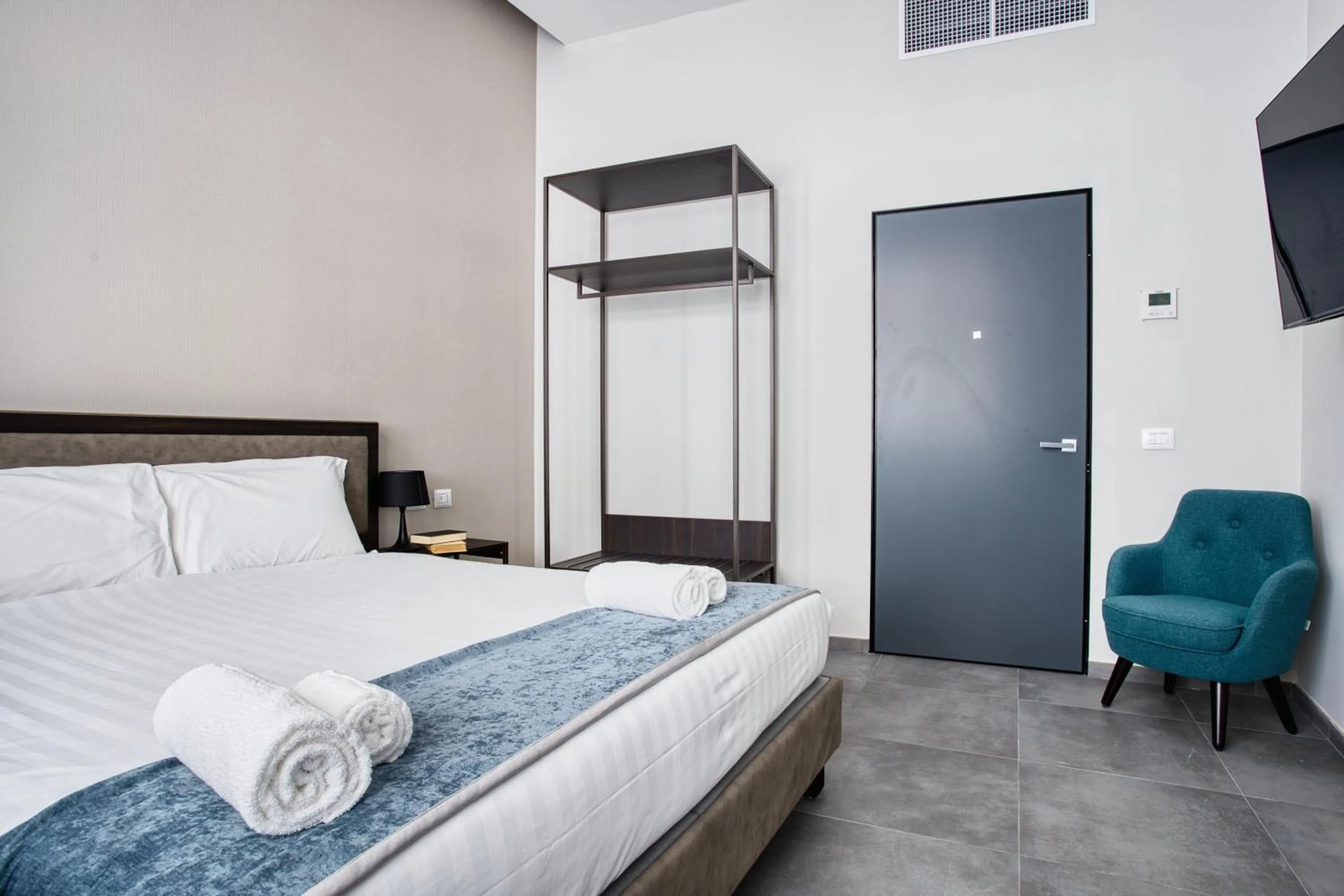 Bed in JOIVY Spadari