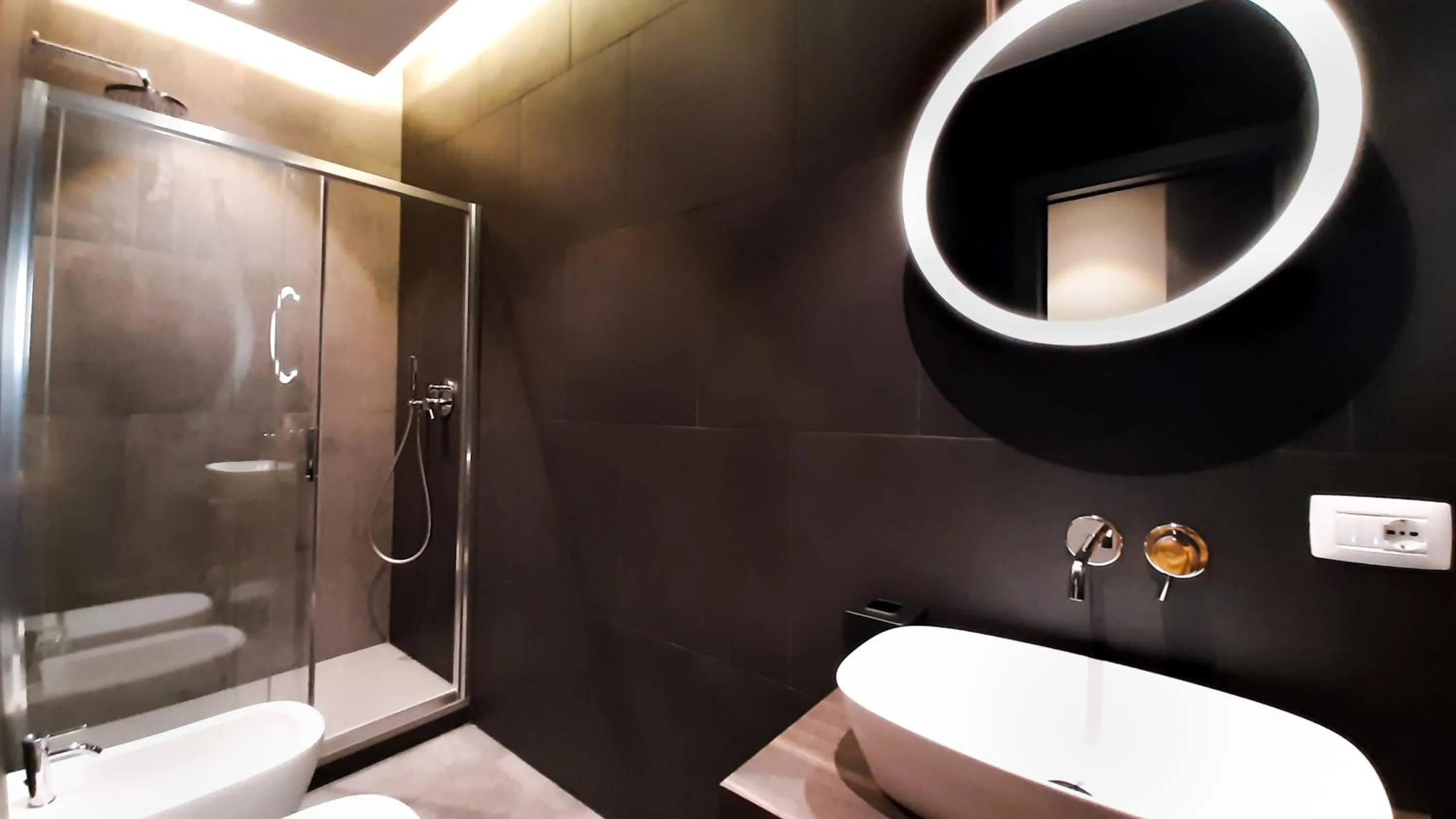 Bathroom in JOIVY Spadari