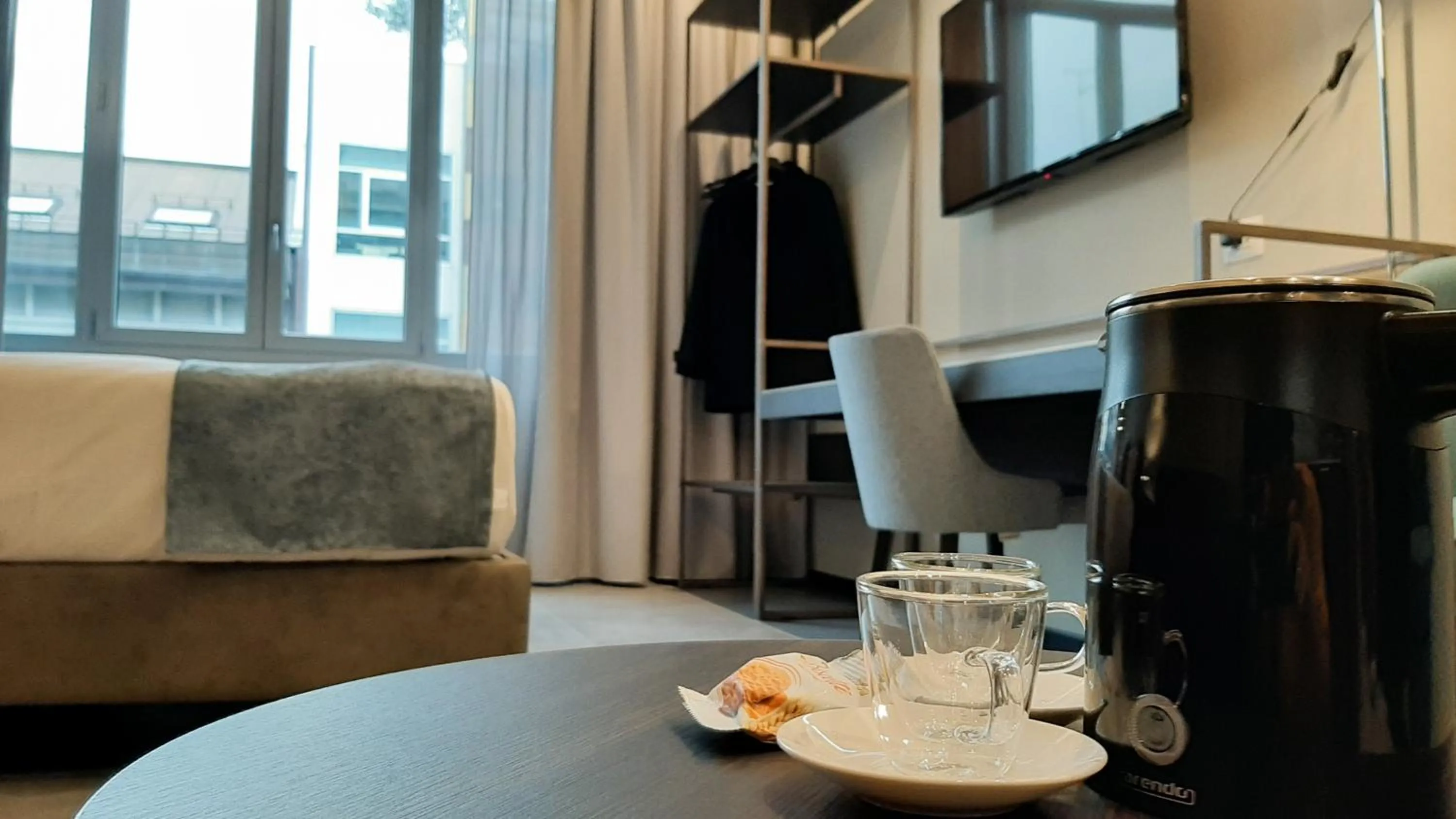 Coffee/tea facilities in JOIVY Spadari