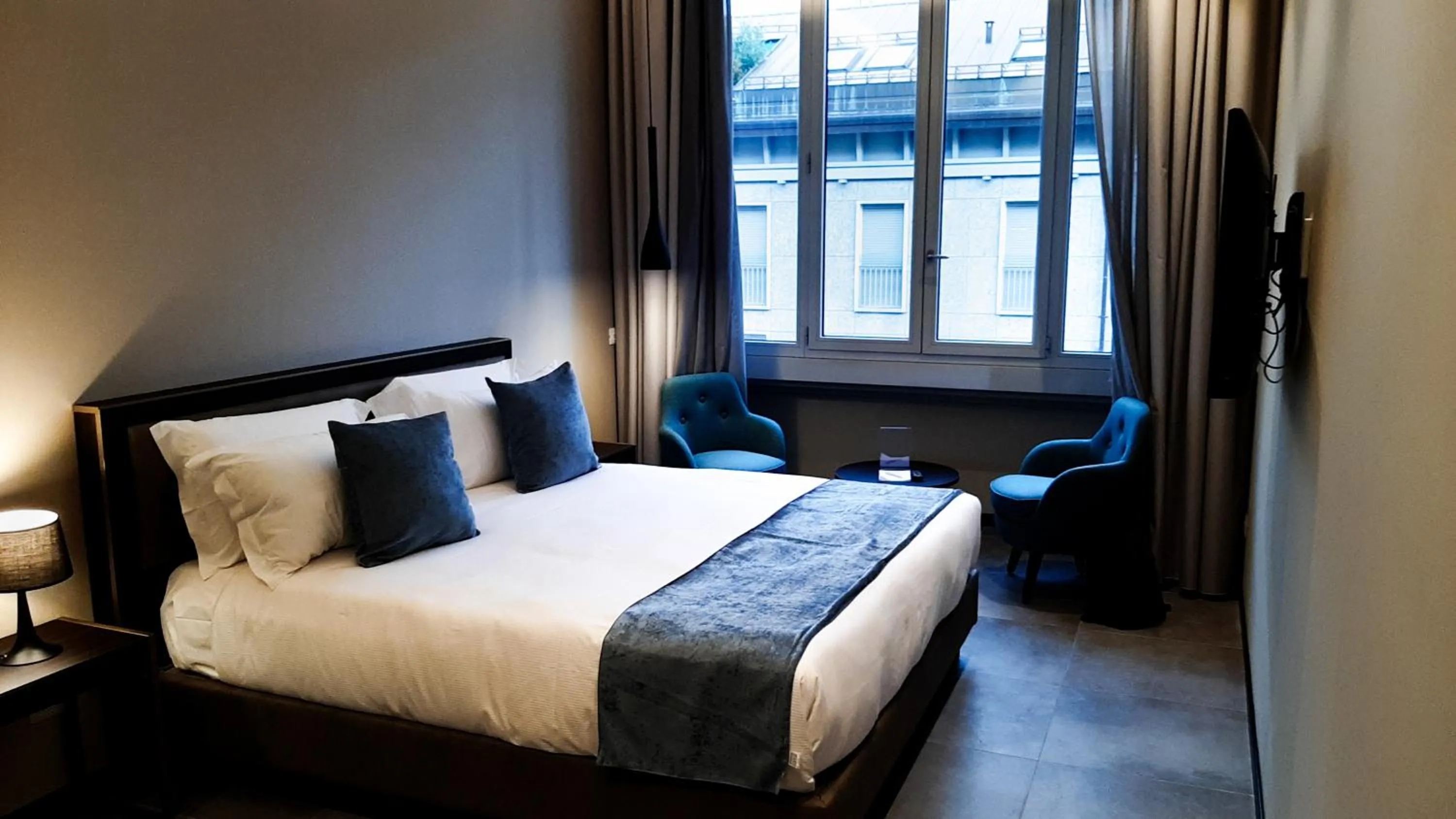 Bed in JOIVY Spadari