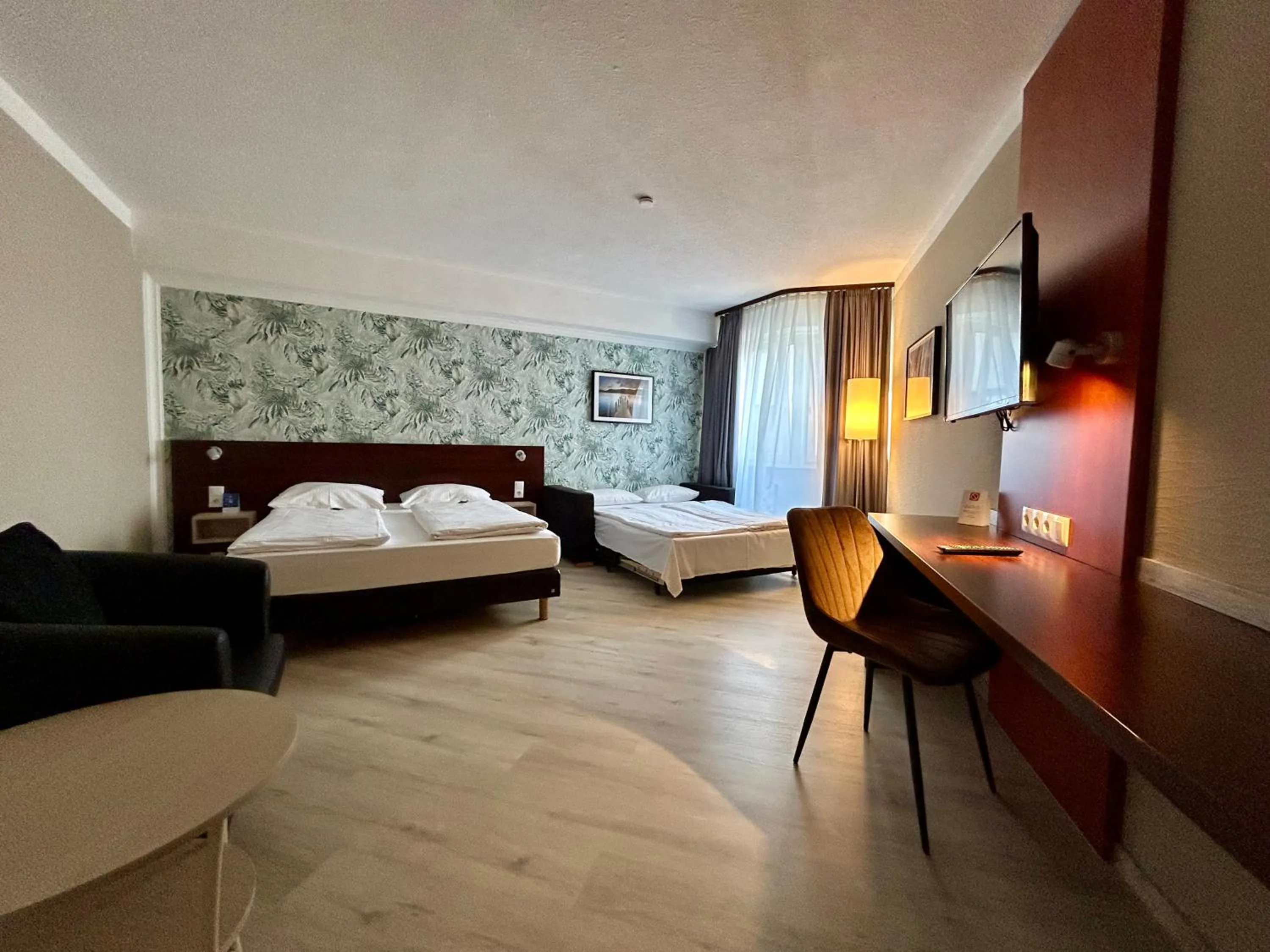 Family, Bed in Best Western Hotel Ambassador