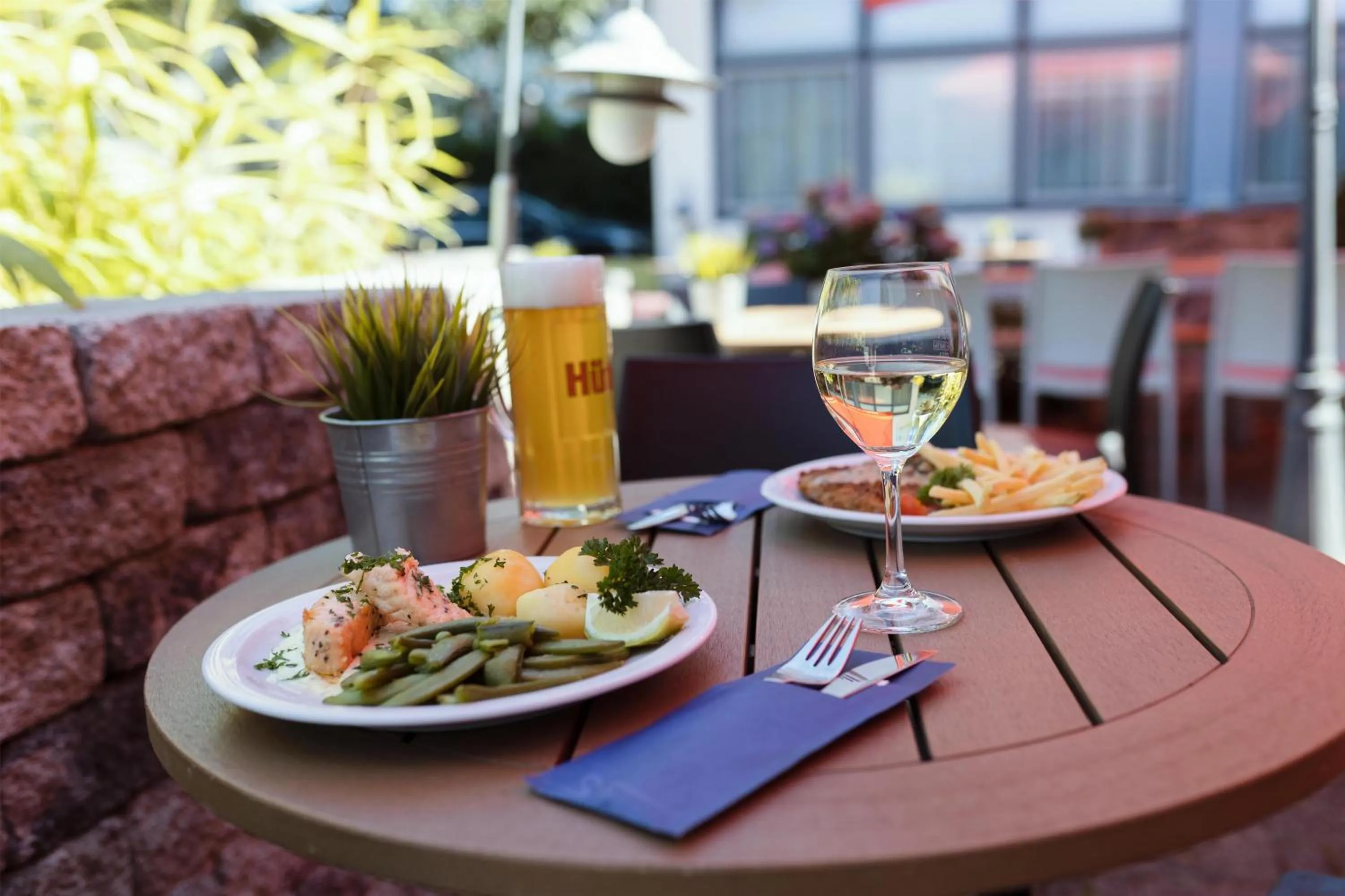 Food and drinks in Best Western Hotel Ambassador