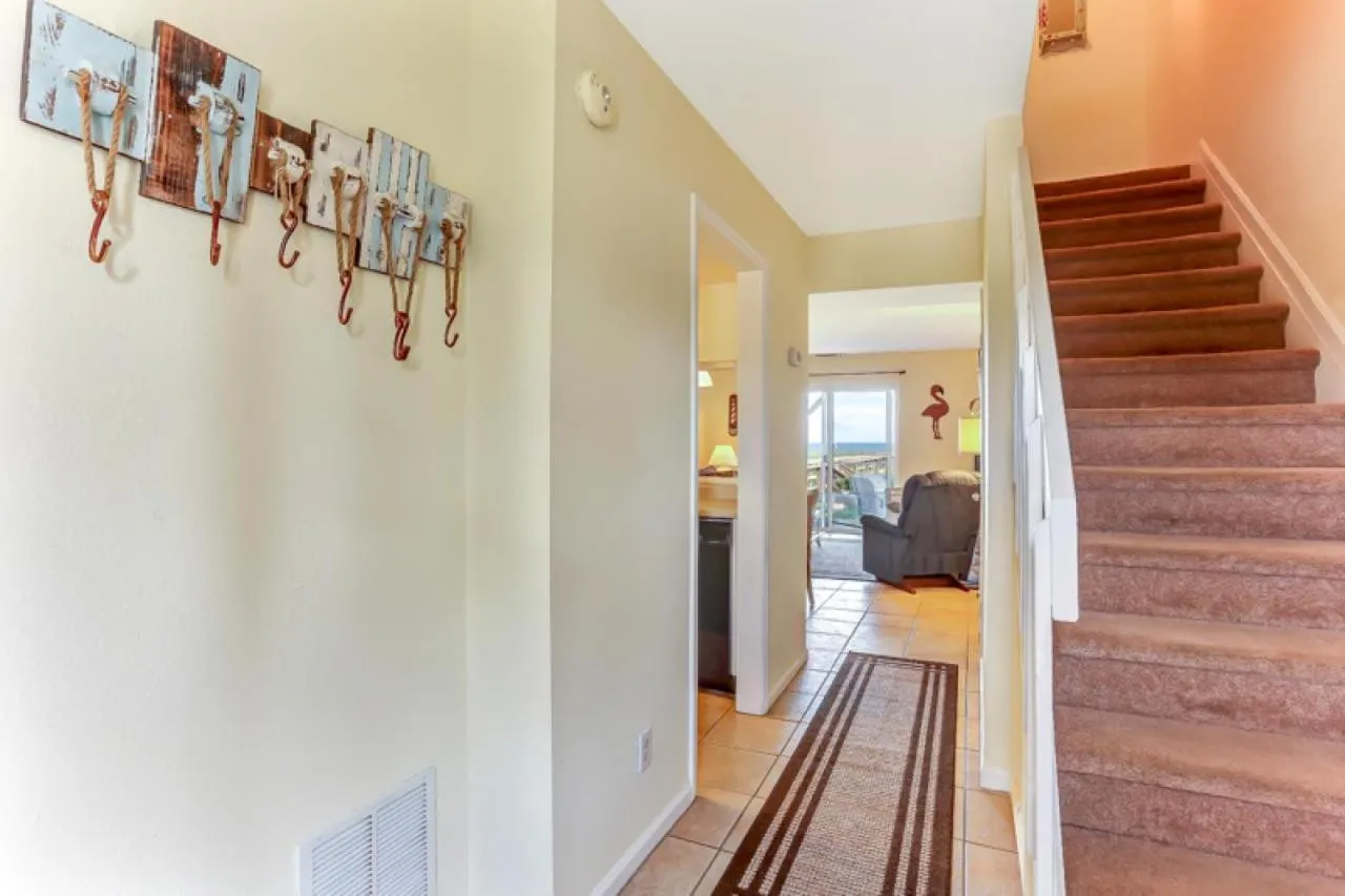 2158 S Fletcher B