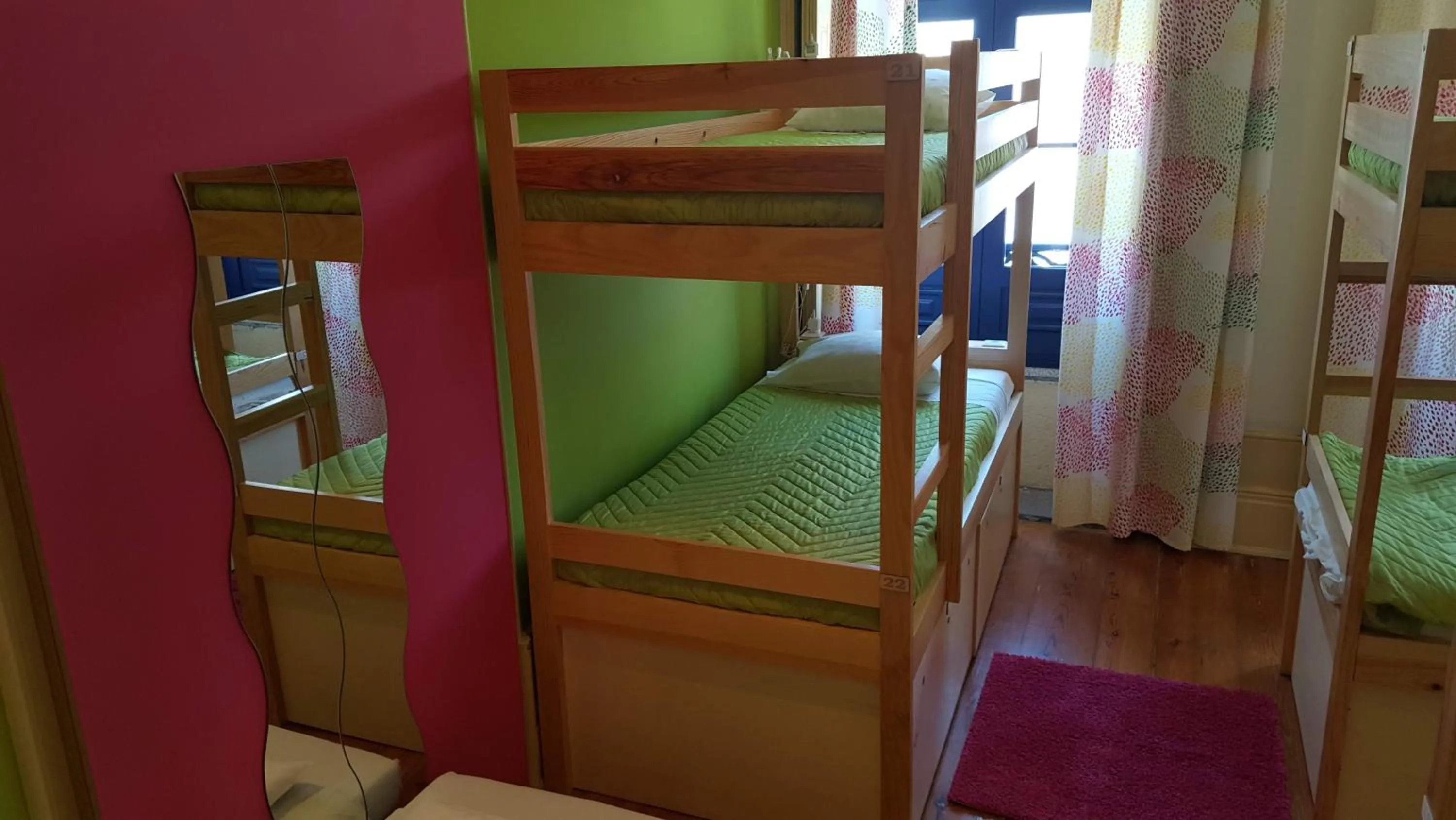 bunk bed, Bed in CoolHostel