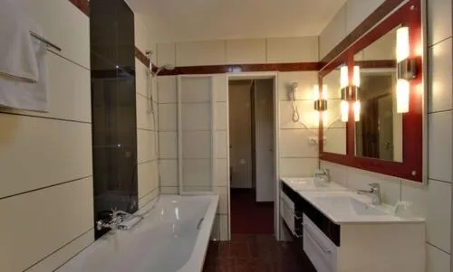Bathroom in Hotel Grille