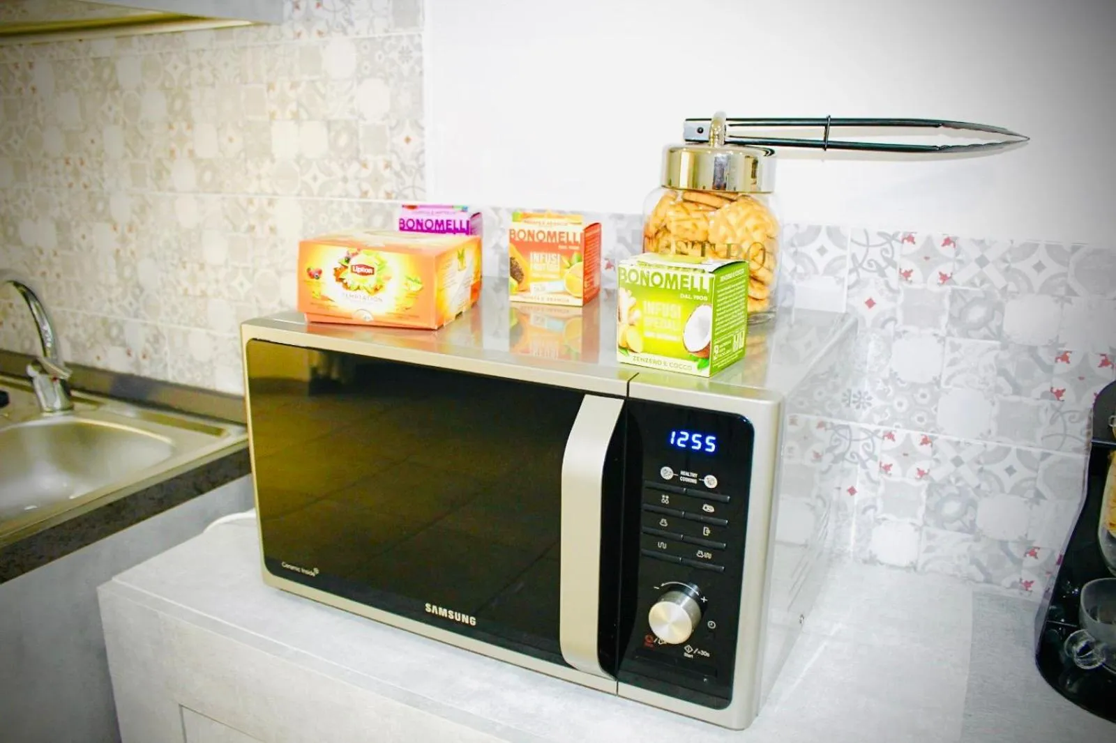 microwave in Rianna House