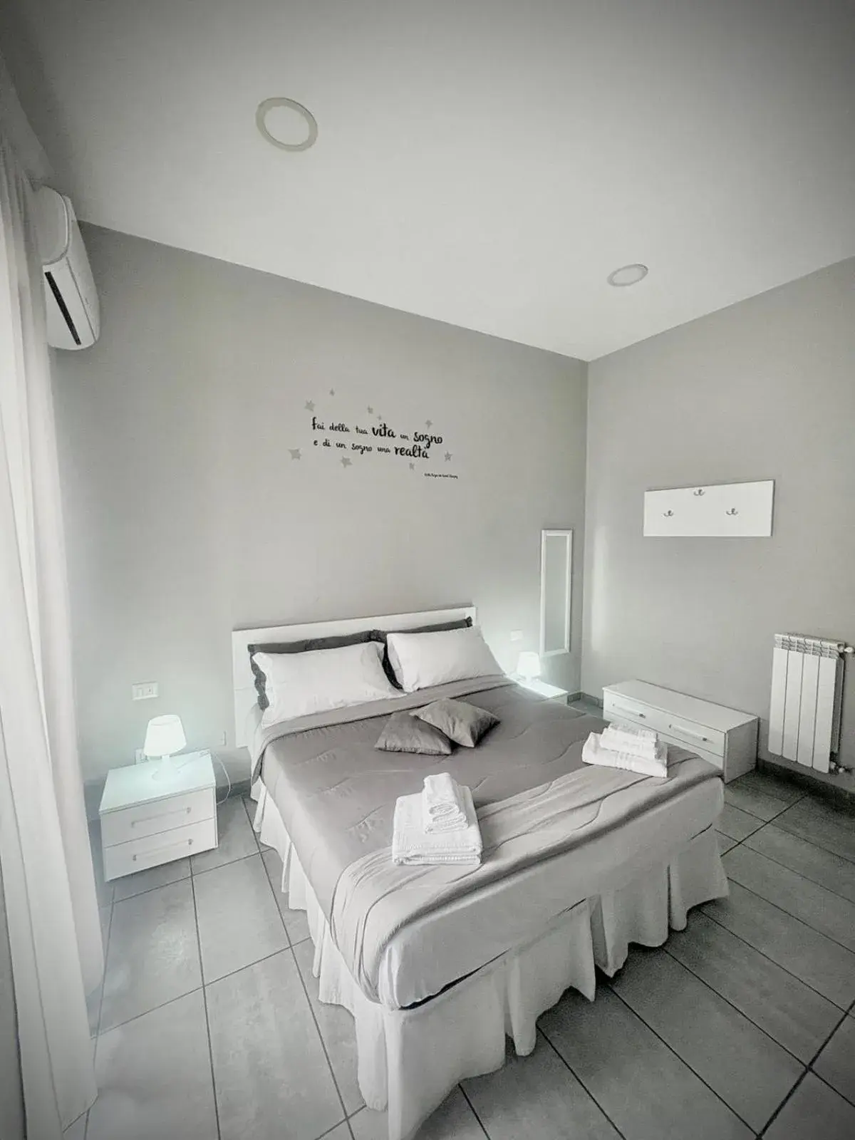 Double Room with Private Bathroom in Rianna House Double Room with Private Bathroom in Rianna House