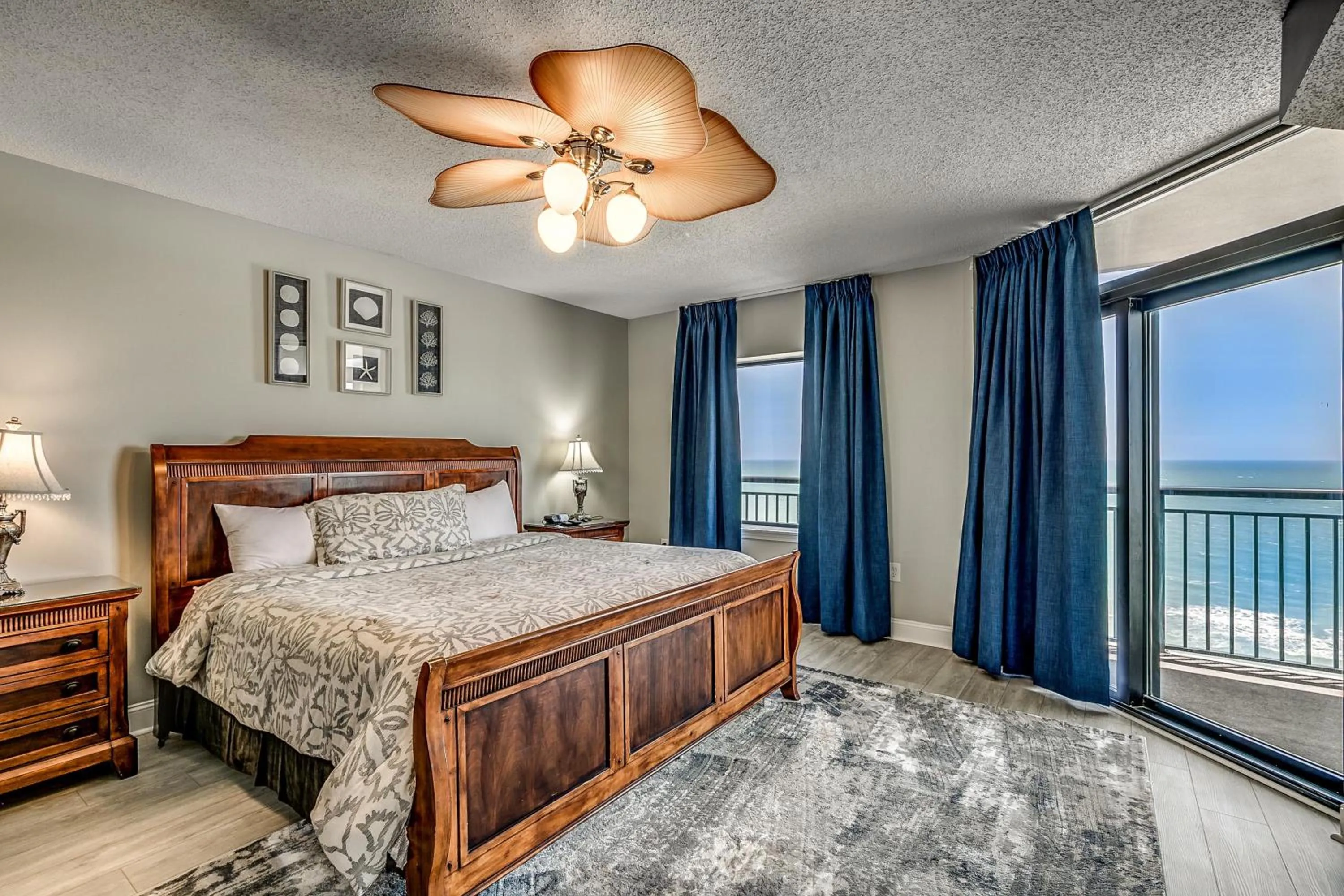 Bed in South Wind 1404