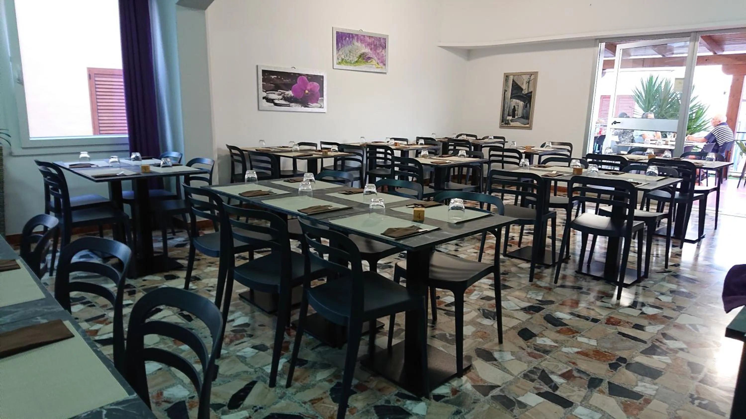 Restaurant/places to eat in Hotel Ogliastra