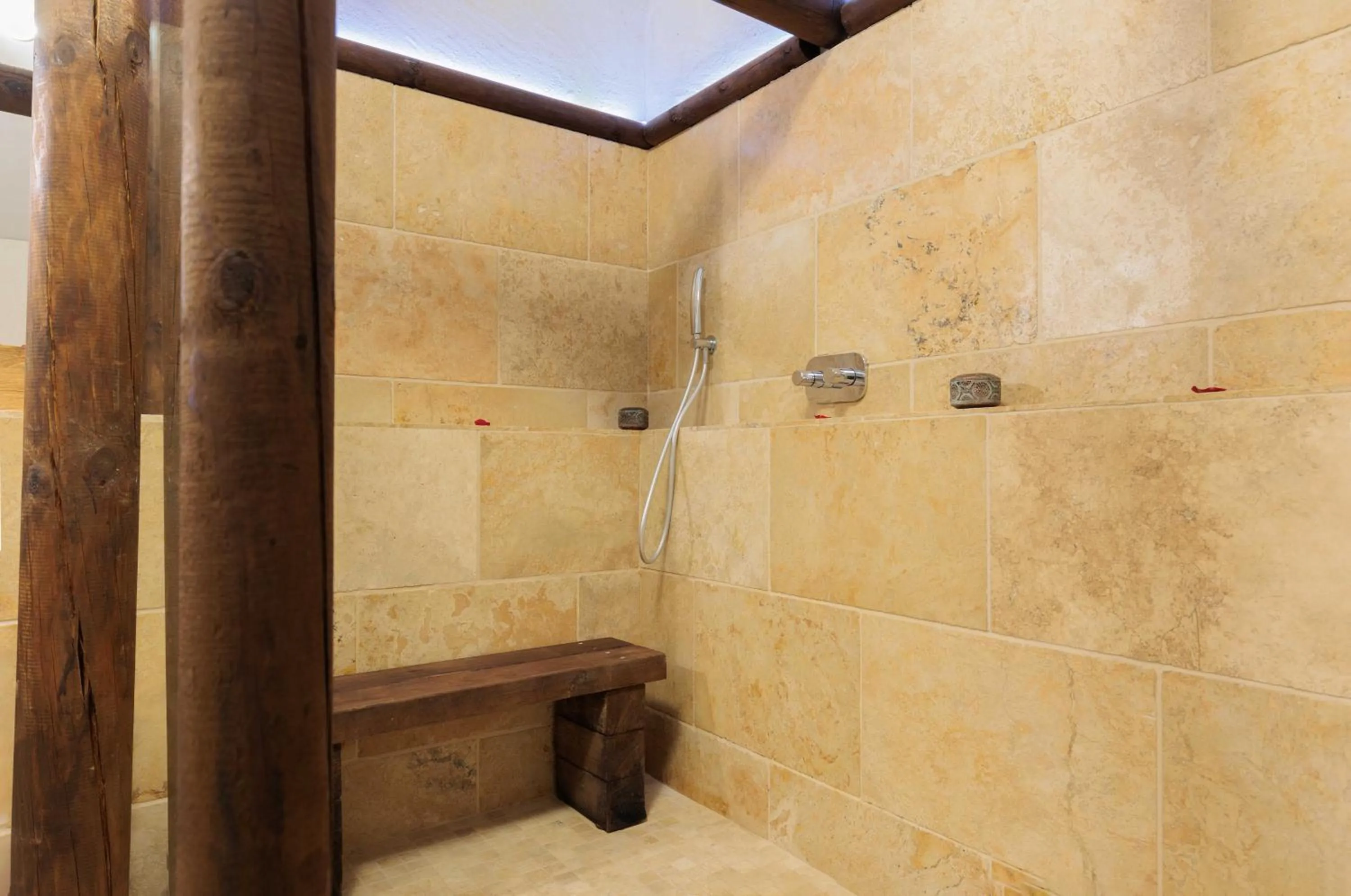 Bathroom in Le Mas Lauralie