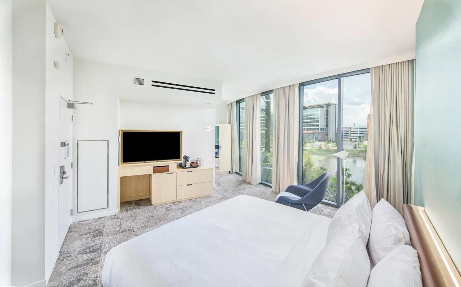 Bed in Hotel Eleo at the University of Florida