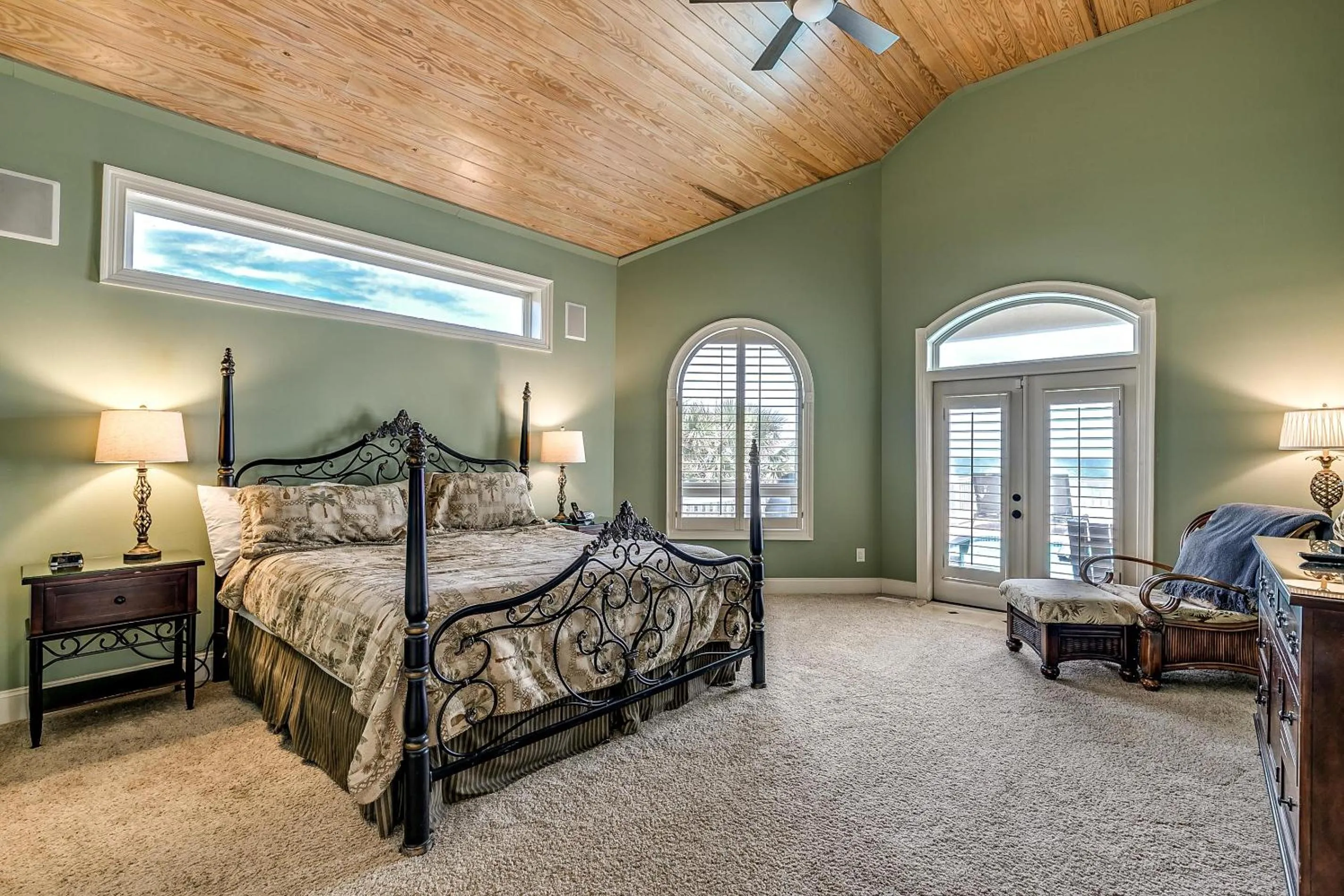 Bed in -Low Tide Too