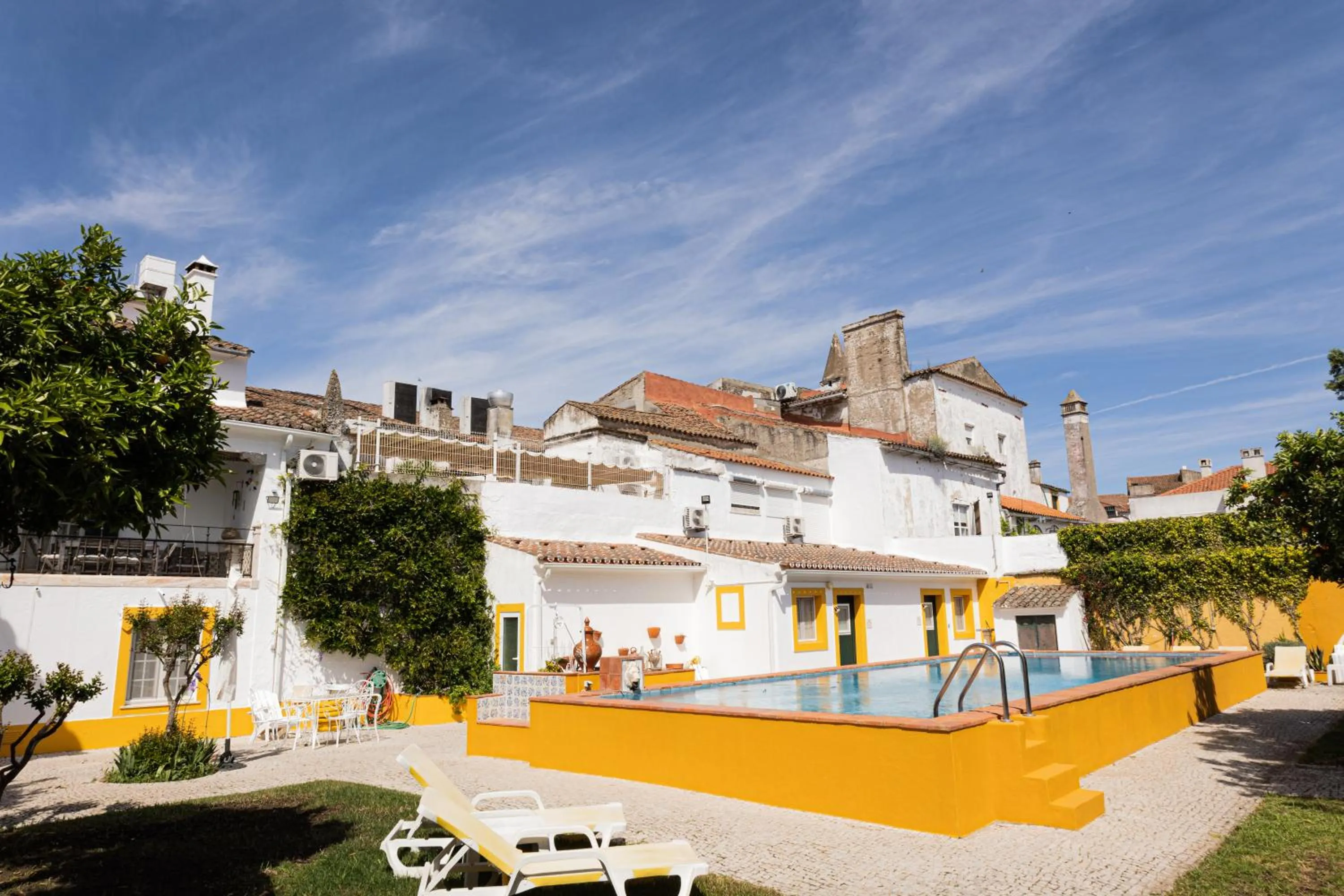 Pool view in Vintage Guest House - Casa do Escritor