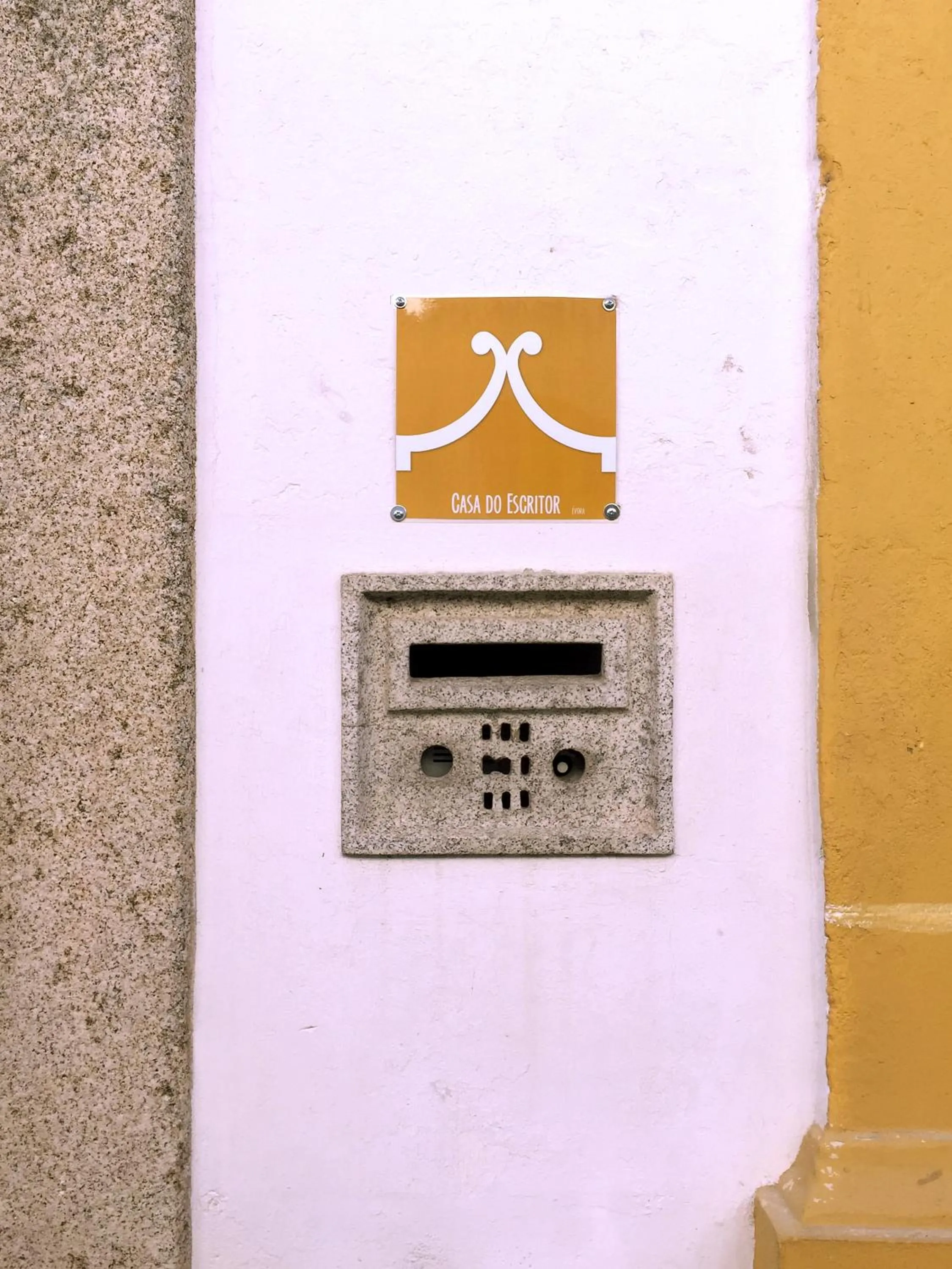 Facade/entrance in Vintage Guest House - Casa do Escritor