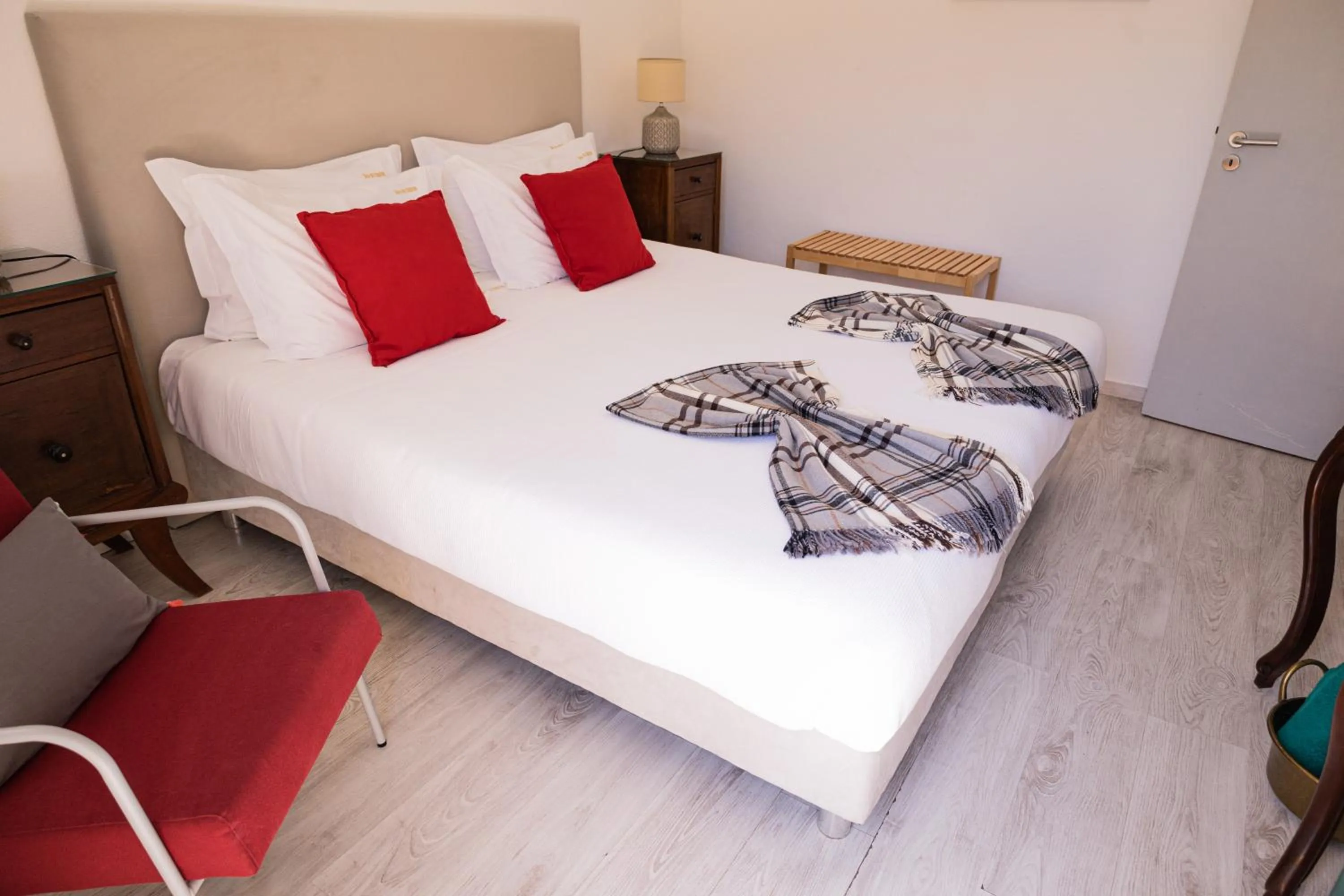 Bed in Vintage Guest House - Casa do Escritor