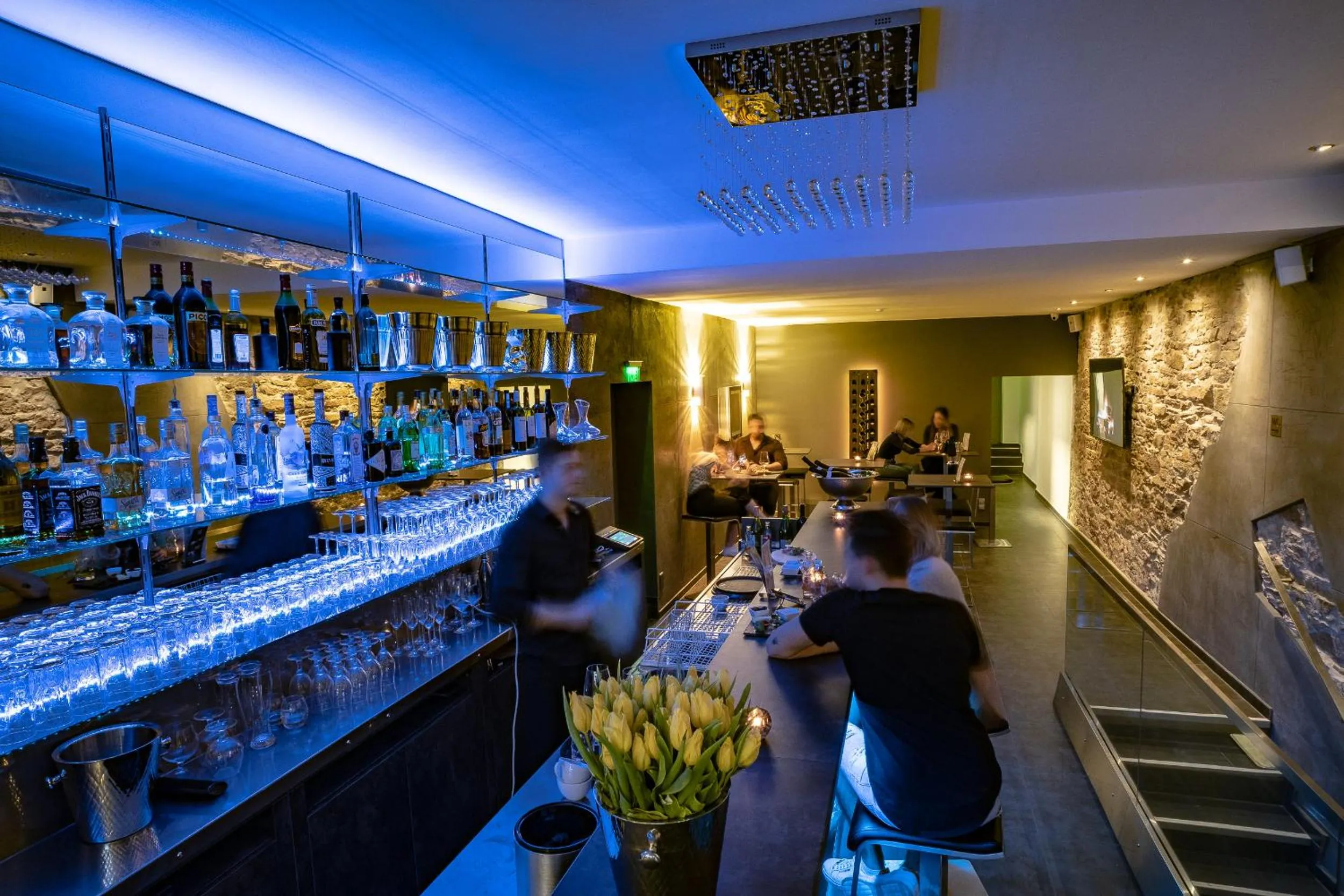 Restaurant/places to eat in ALFA Hotel - Superior