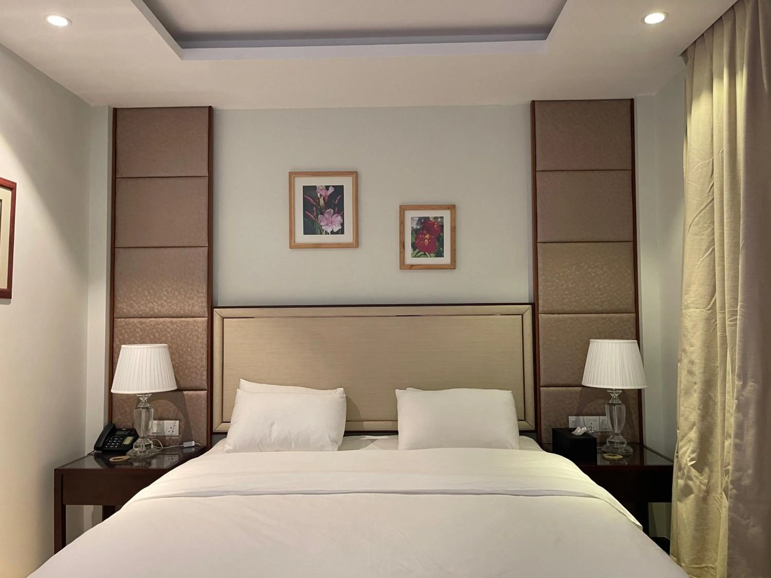 Bed in Viluveli Holiday Retreat