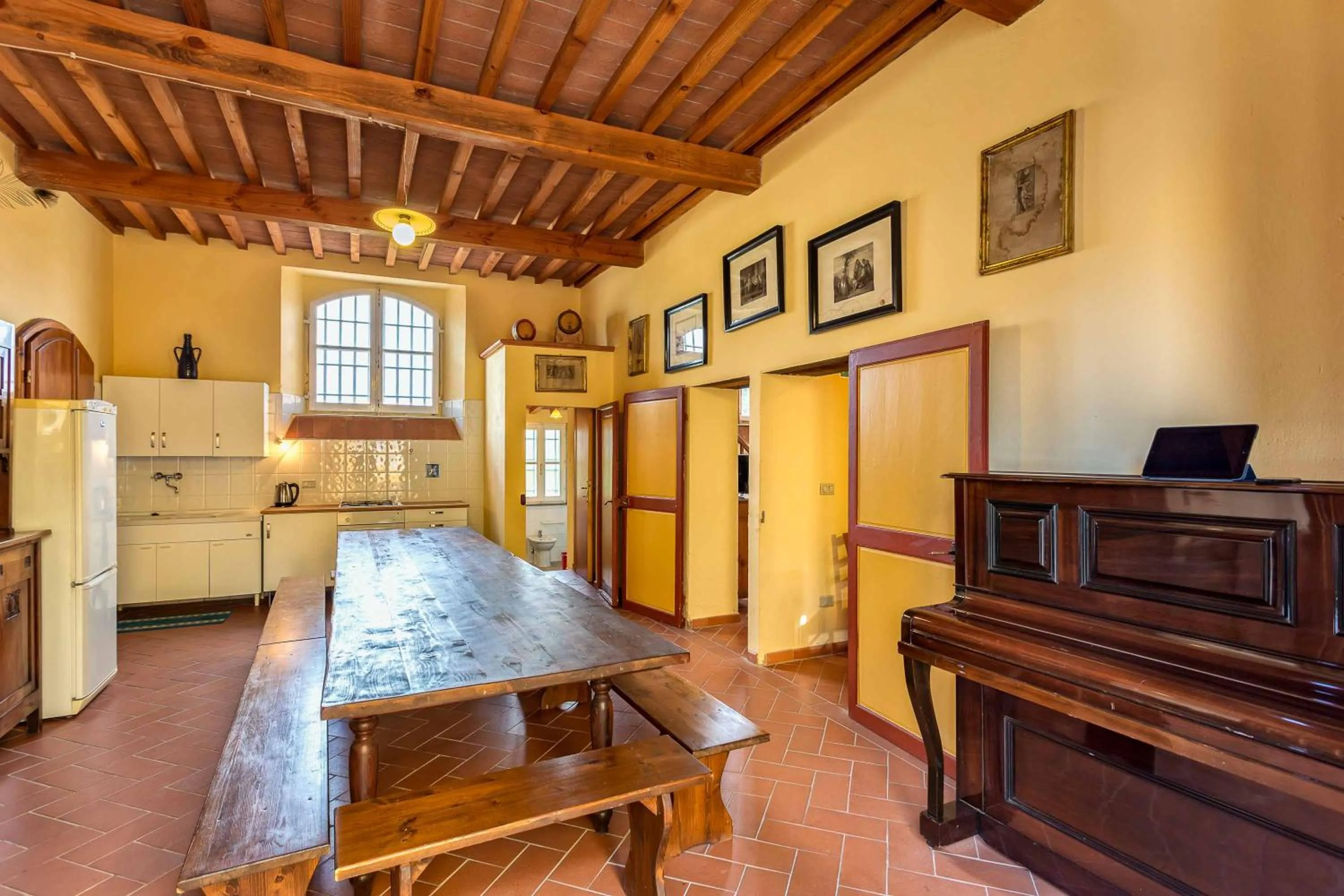 Kitchen or kitchenette in Villa Graziani