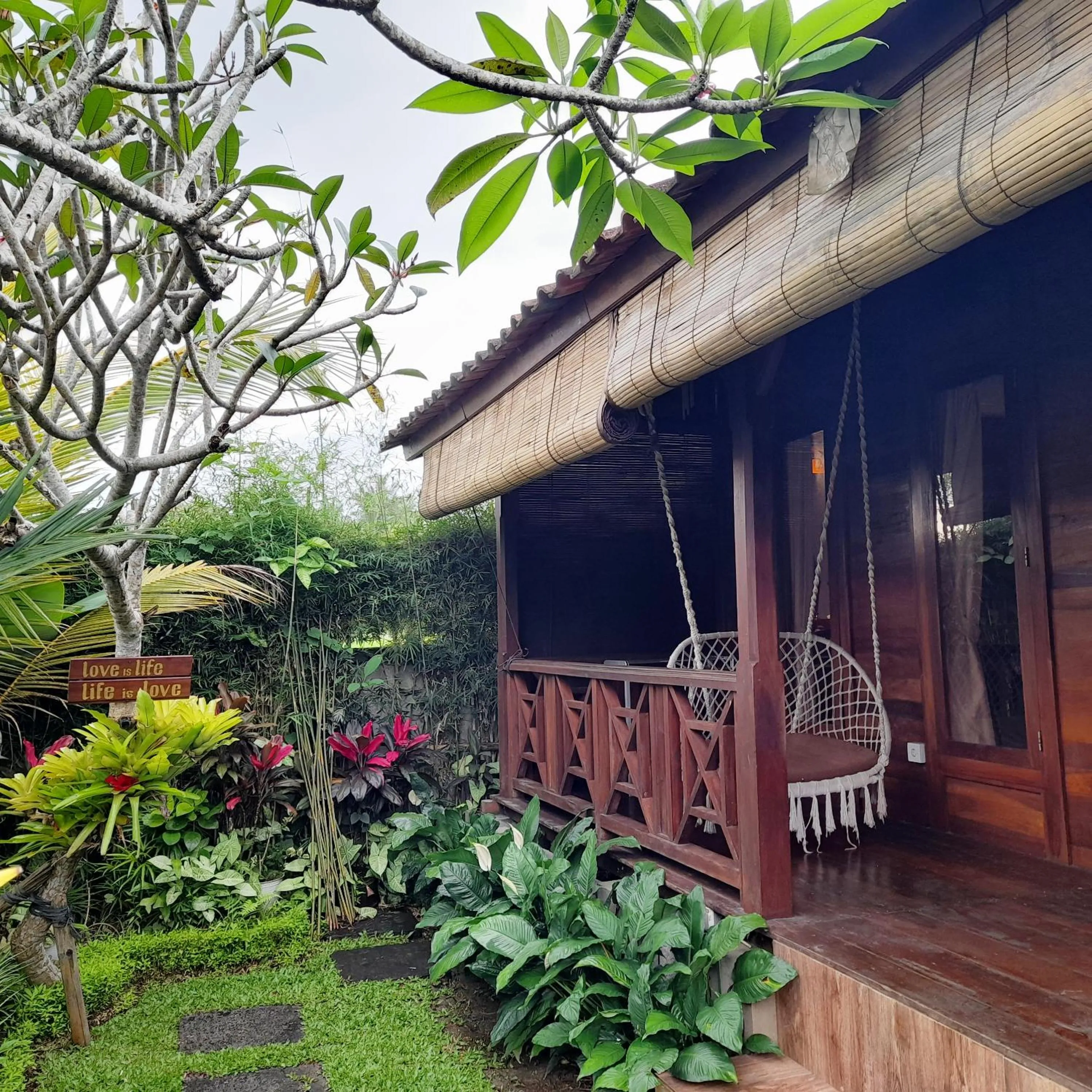 Property building in Shivananda Antique Villas by EPS