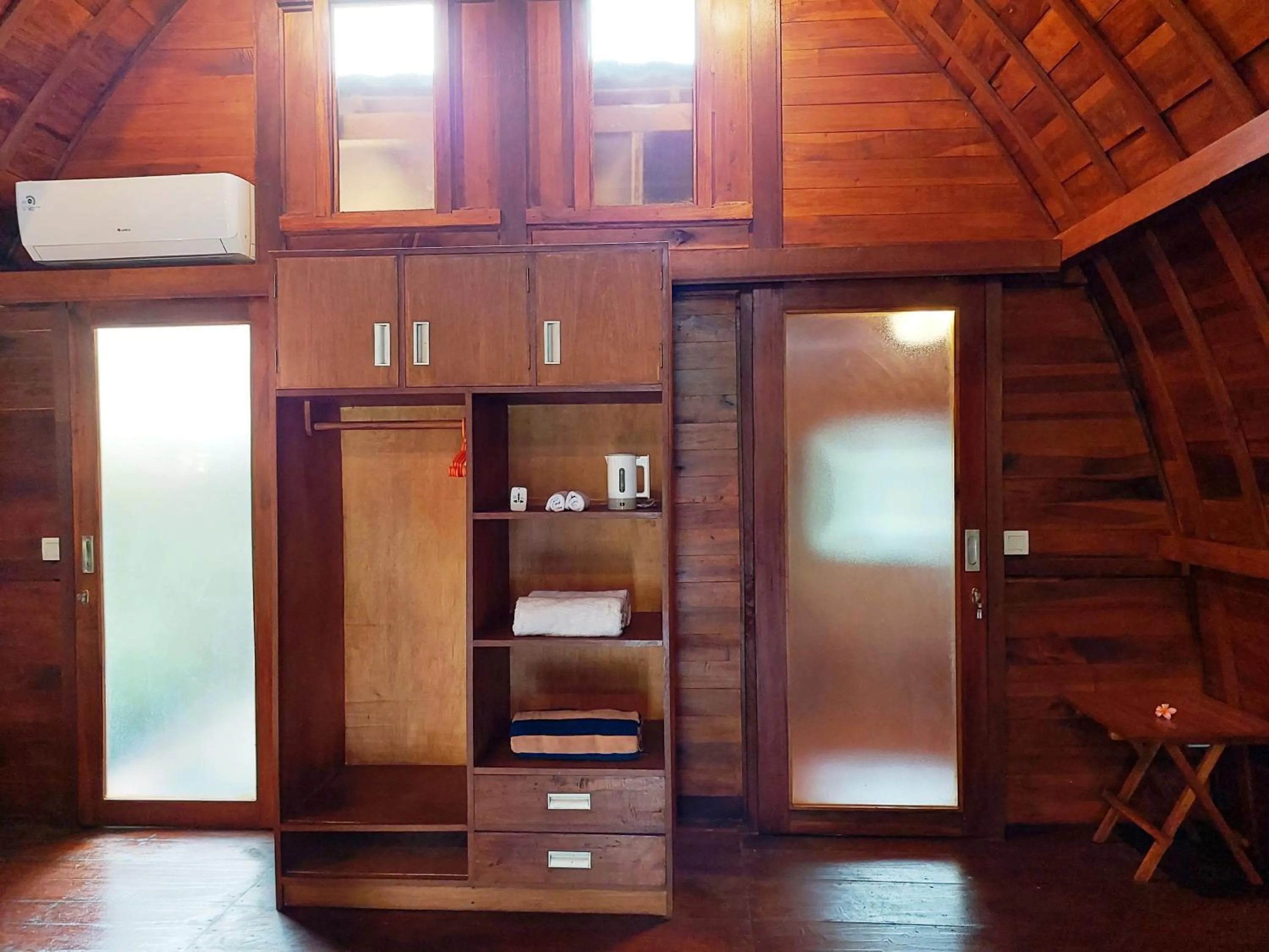 oven in Shivananda Antique Villas by EPS