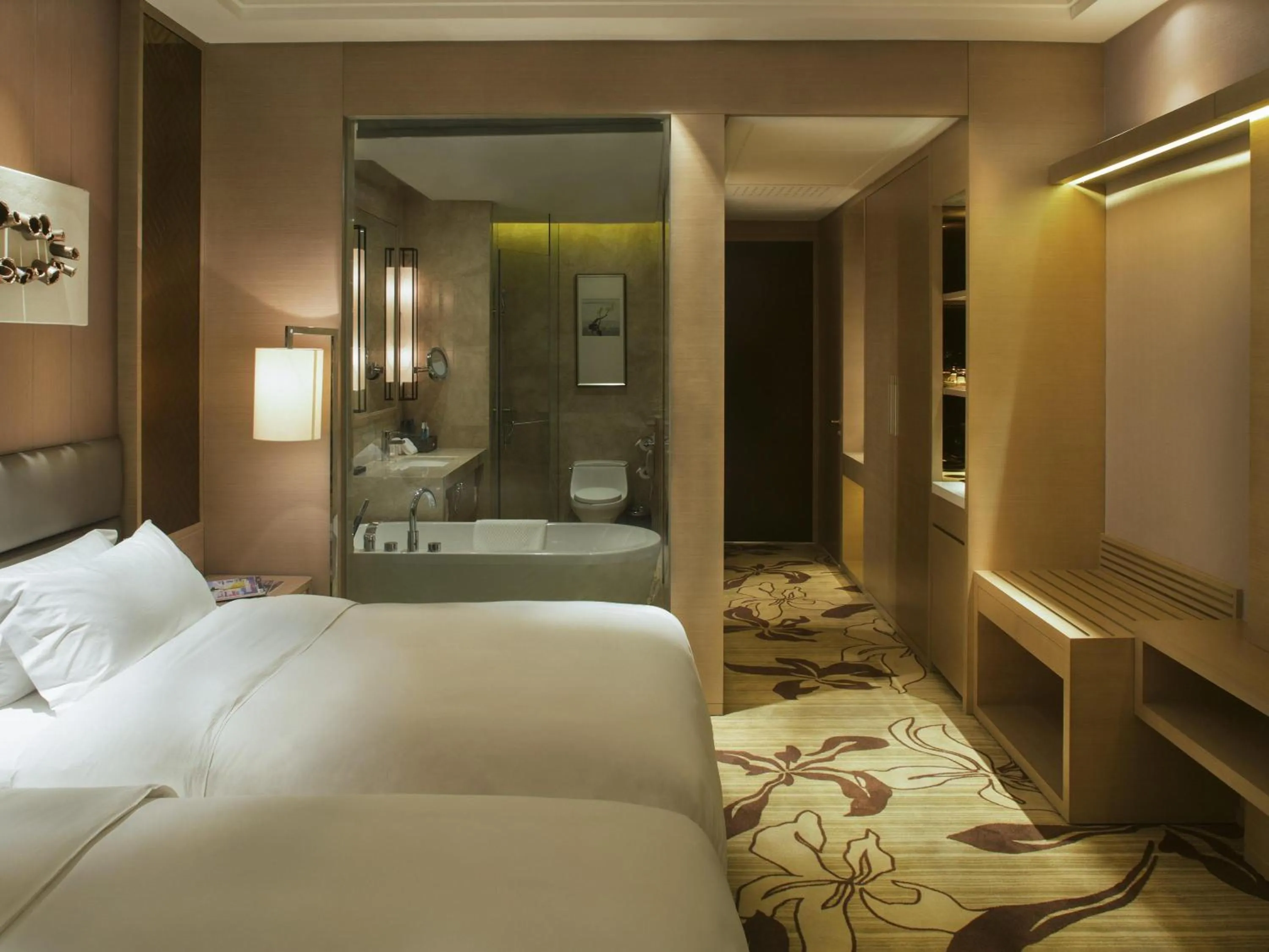 Bedroom, Bed in Movenpick Hotel Enshi