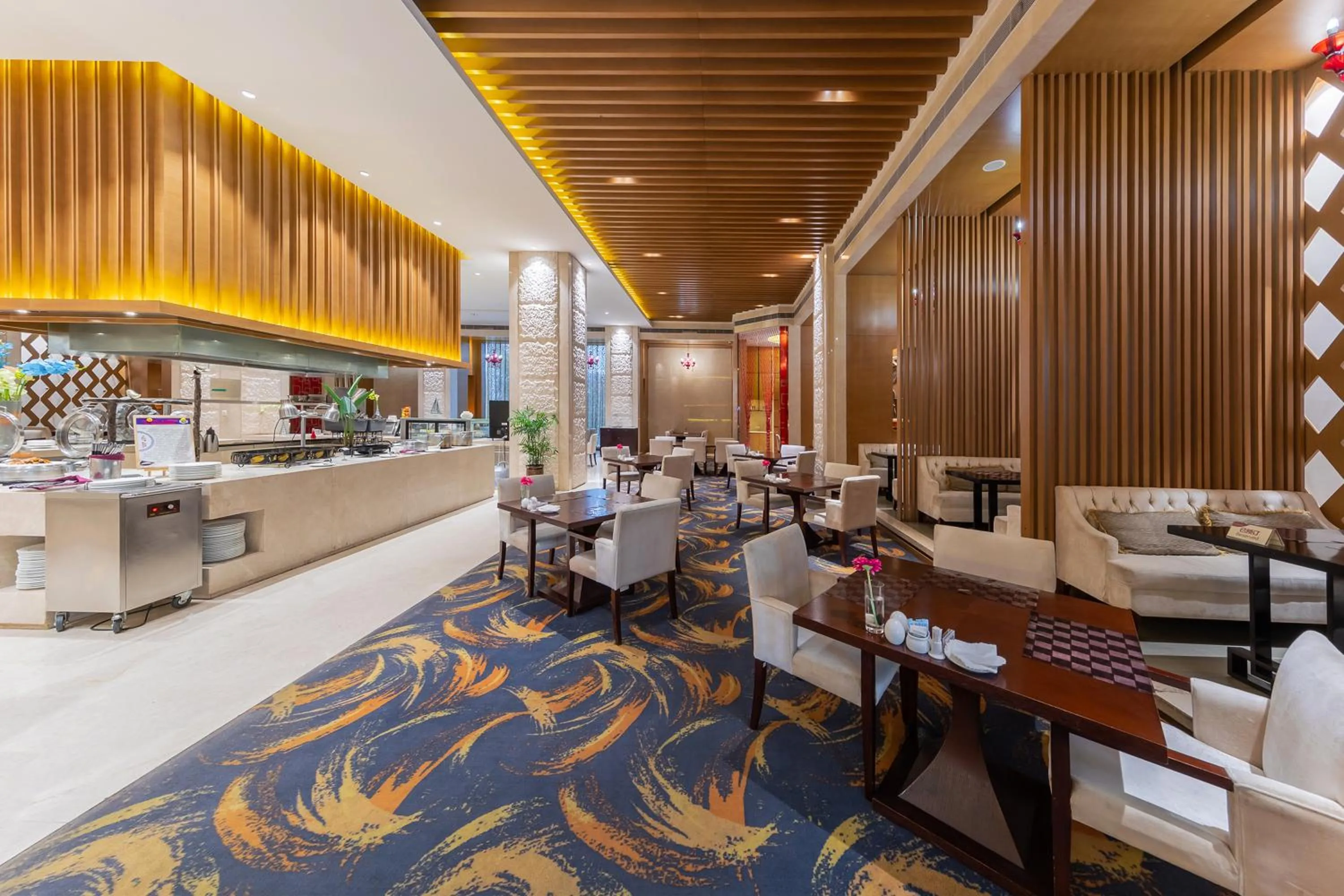 Breakfast in Movenpick Hotel Enshi