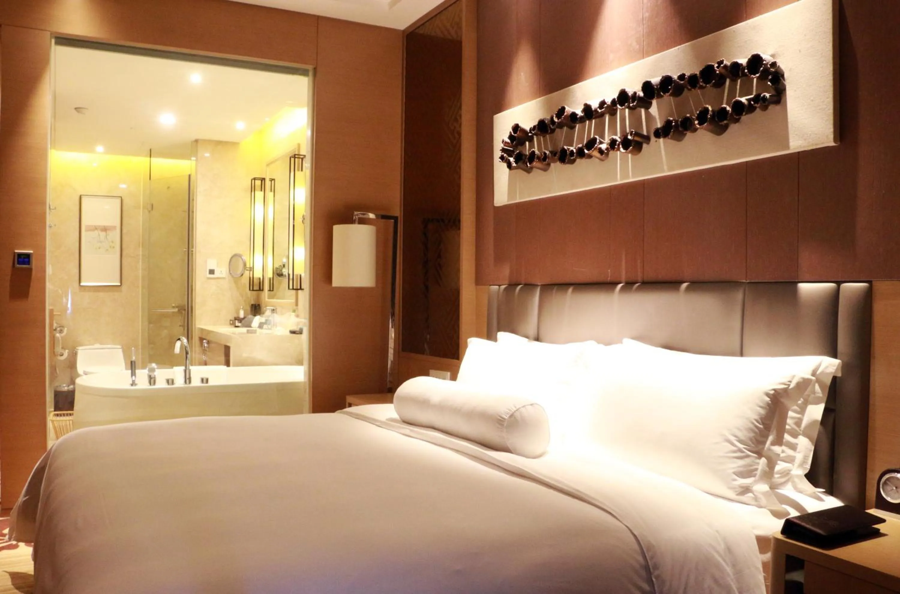 Photo of the whole room, Bed in Movenpick Hotel Enshi