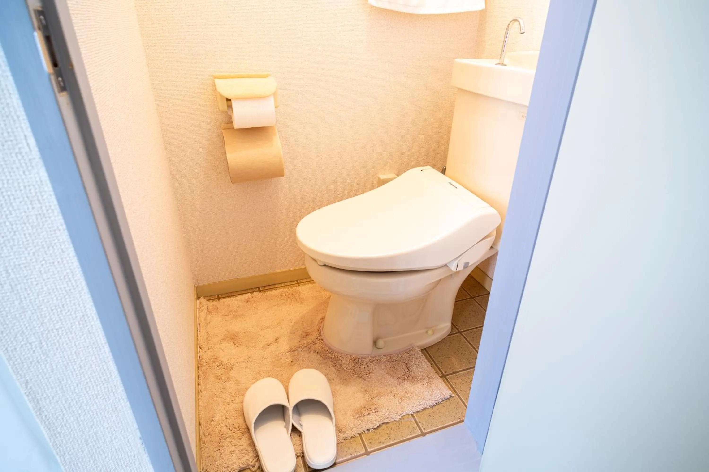 Toilet in Enoshima Apartment Hotel