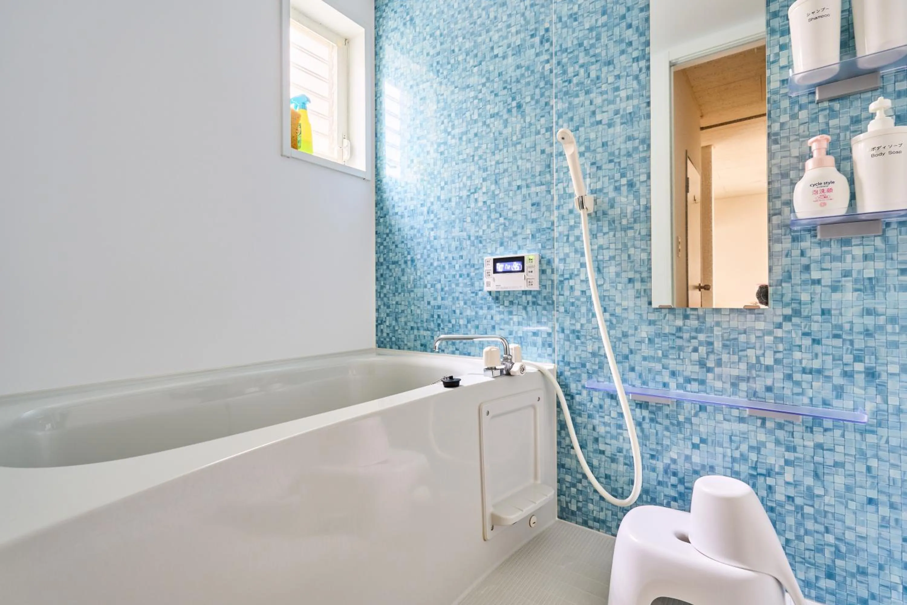 Bathroom in Enoshima Apartment Hotel