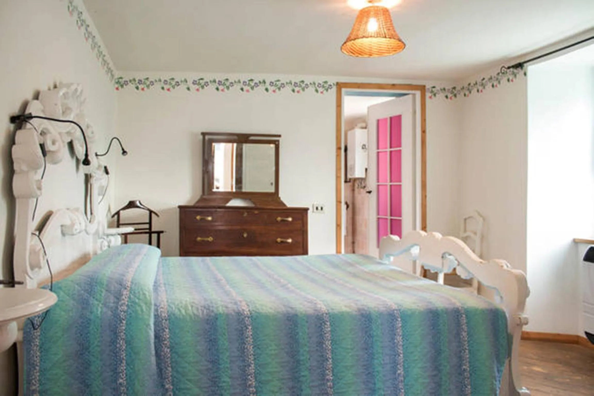 Photo of the whole room, Bed in B&B Rocca di Bajedo