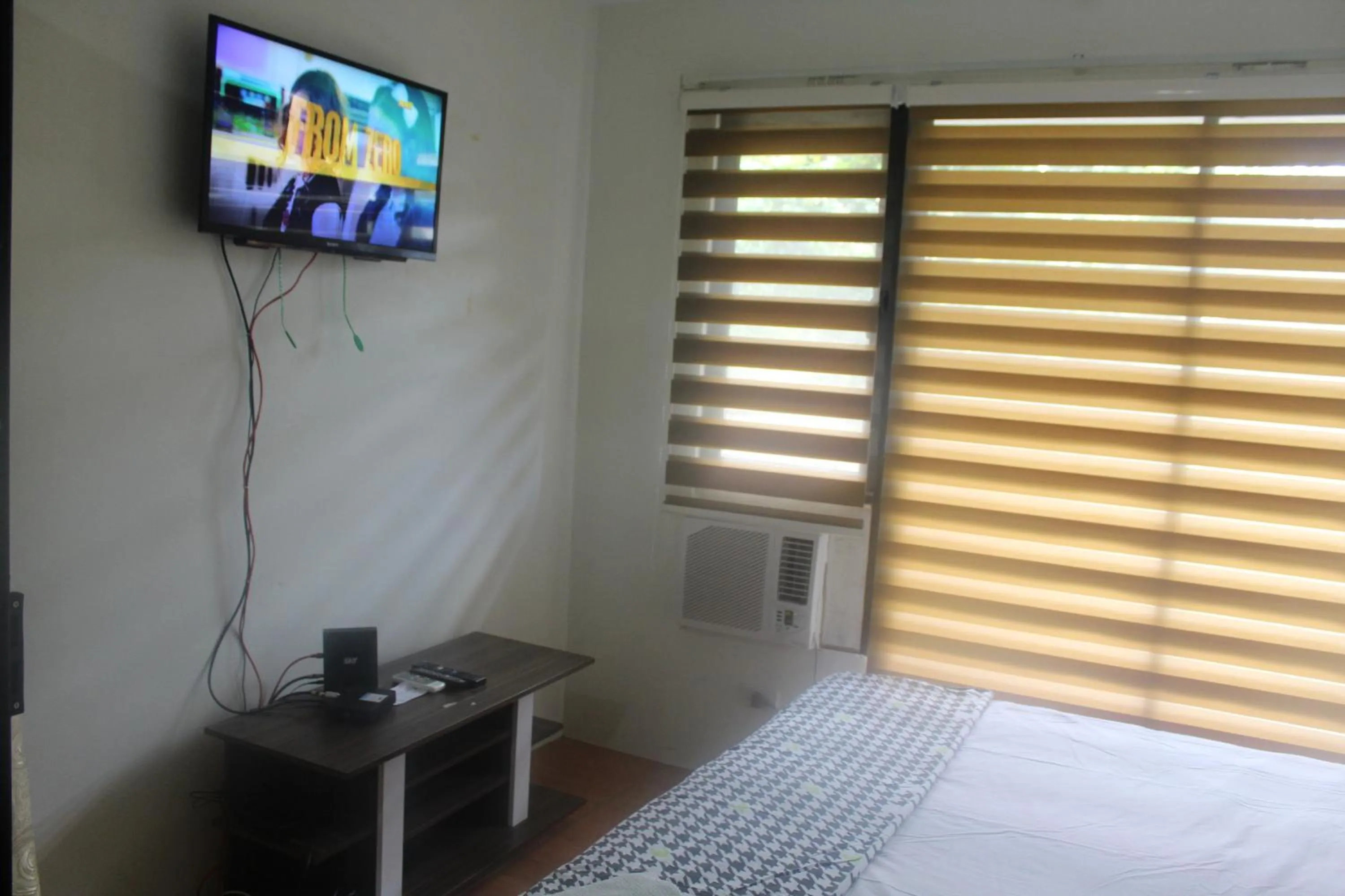 ONE OASIS B1 back of SM MALL, Free Pool Wifi