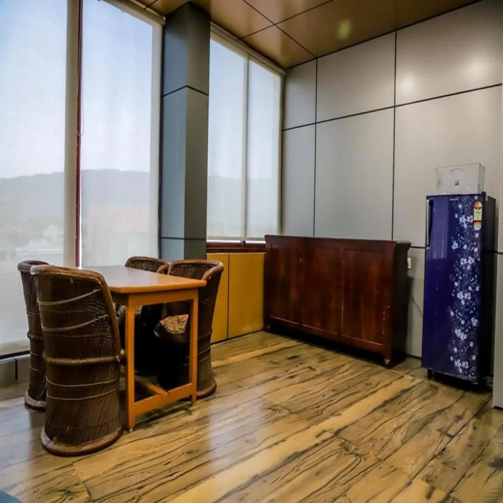 Restaurant/places to eat in Komal Inn