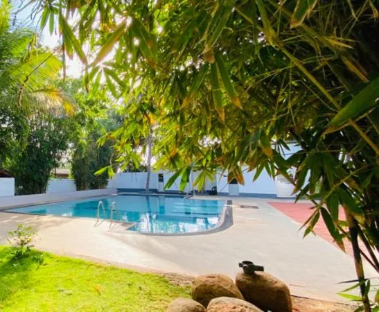 Ananthi HOTELS