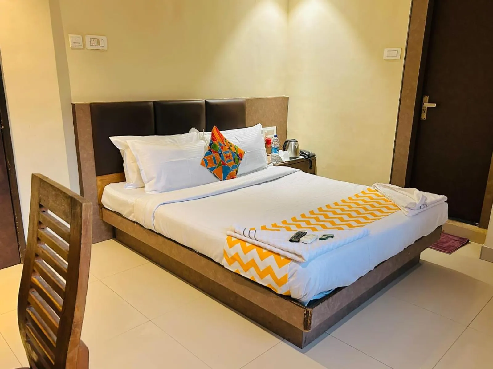 Bedroom, Bed in Hotel West Inn-Near Mumbai International Airport