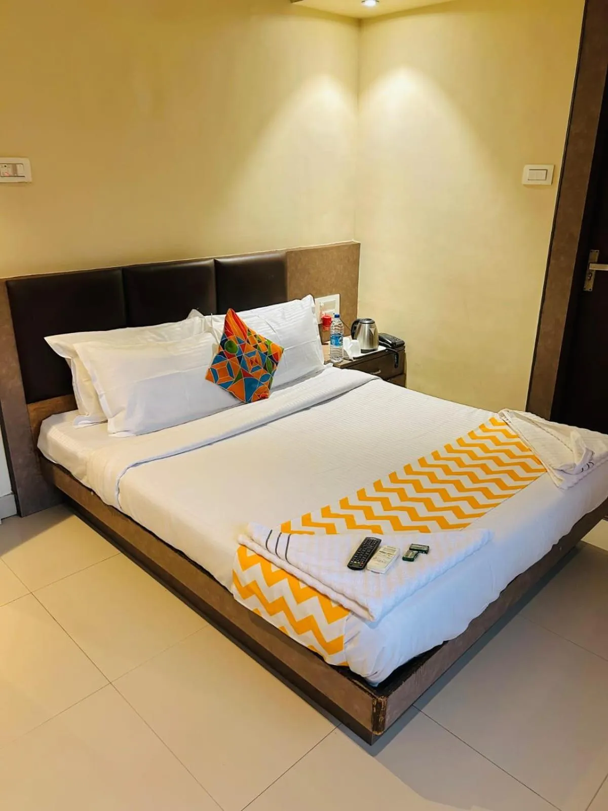 Bedroom, Bed in Hotel West Inn-Near Mumbai International Airport