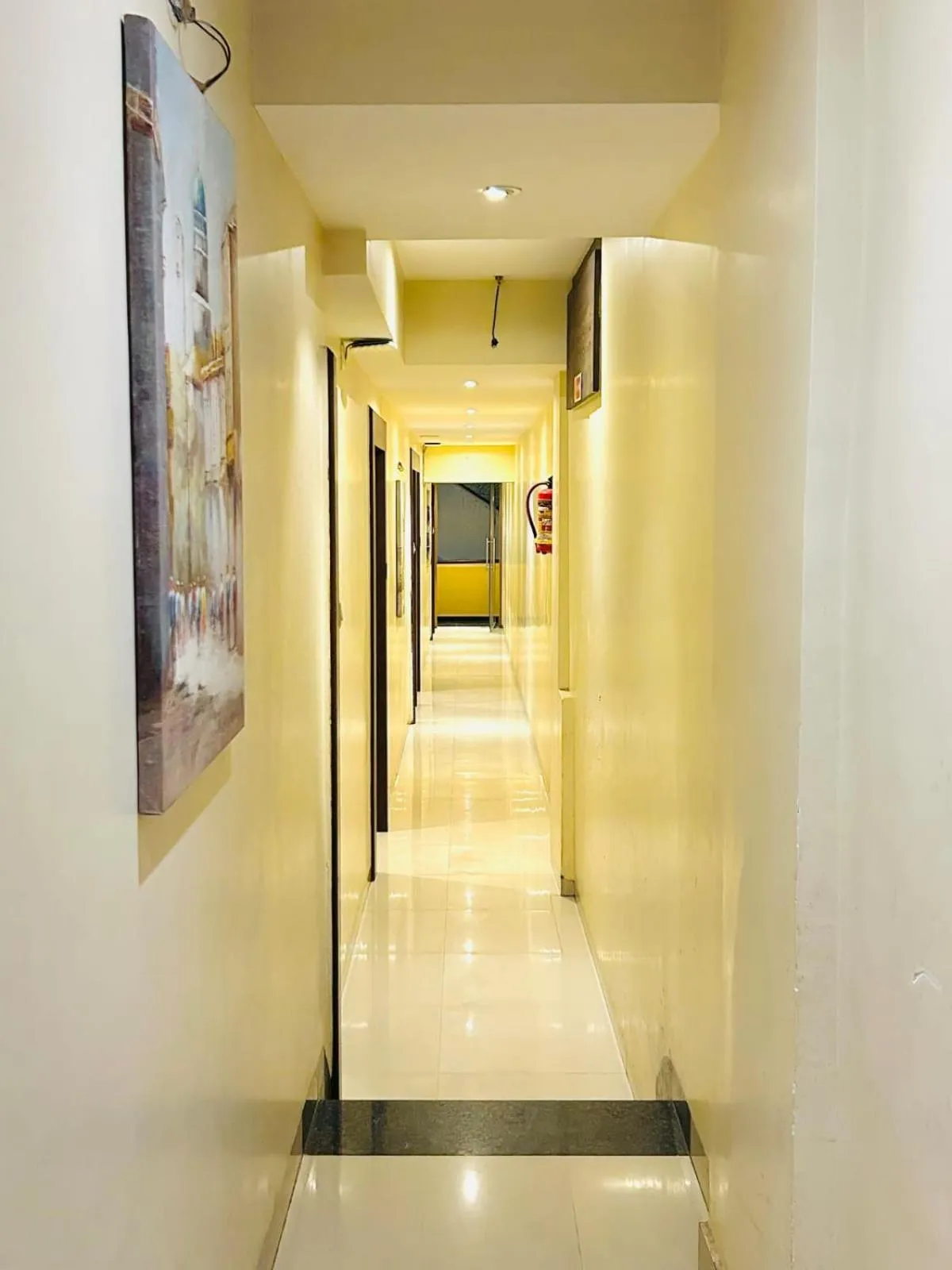 Lobby or reception in Hotel West Inn-Near Mumbai International Airport