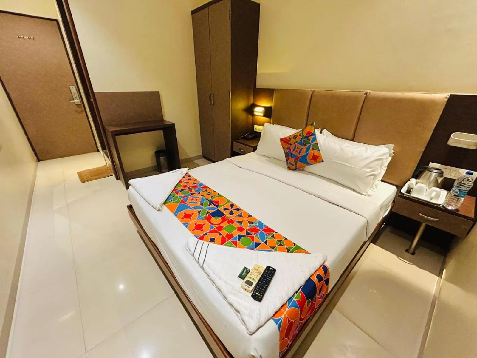 Bedroom, Bed in Hotel West Inn-Near Mumbai International Airport