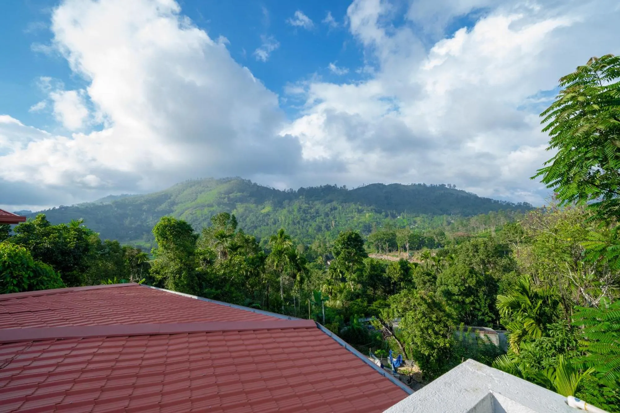 Mountain view in 3 Arch Resort Ella