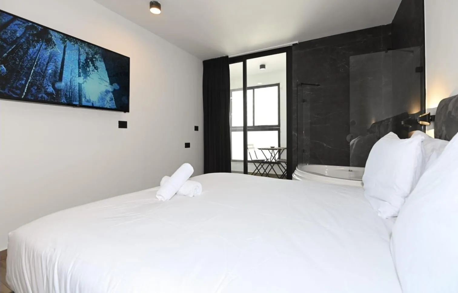 Bed in Selfie's Boutique Hotel