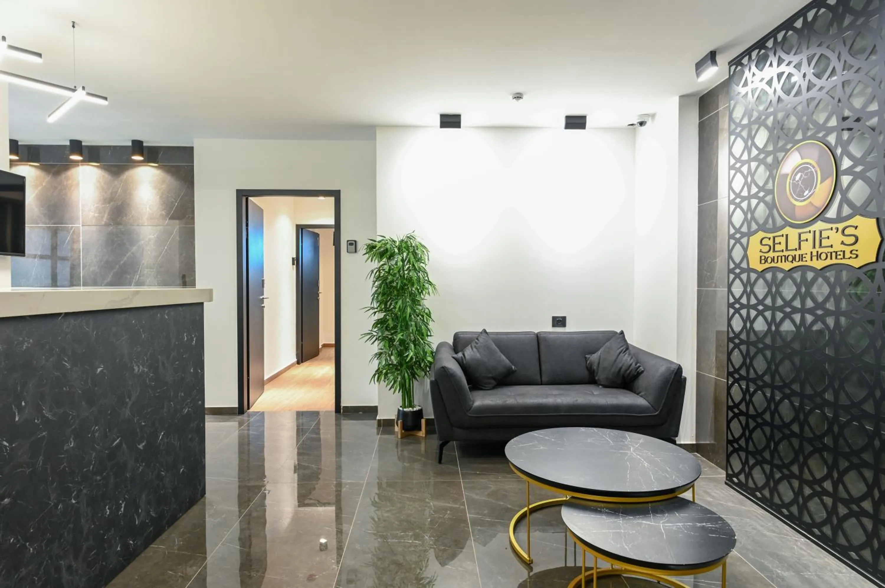 Selfie's Boutique Hotel