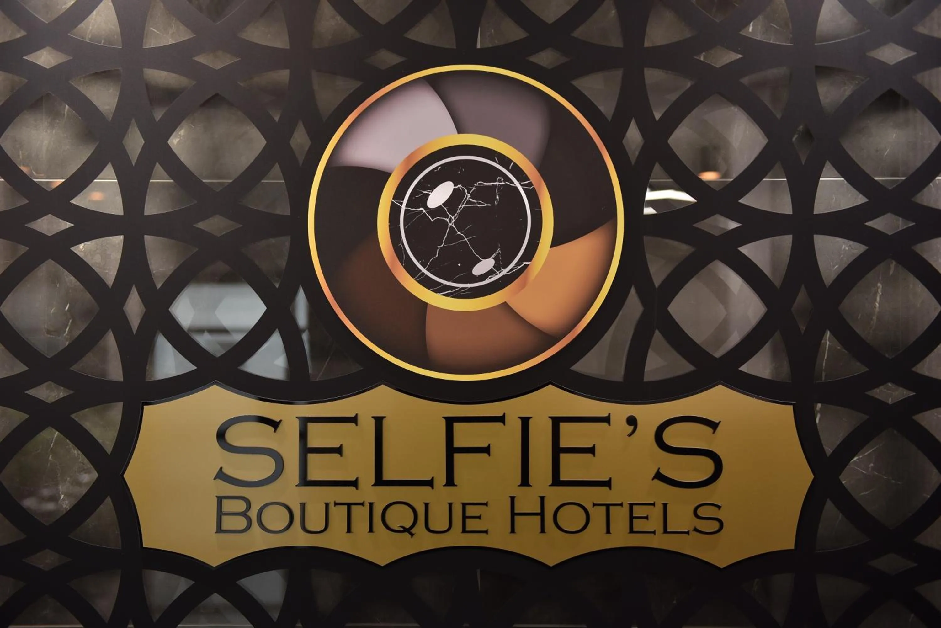 Property logo or sign in Selfie's Boutique Hotel